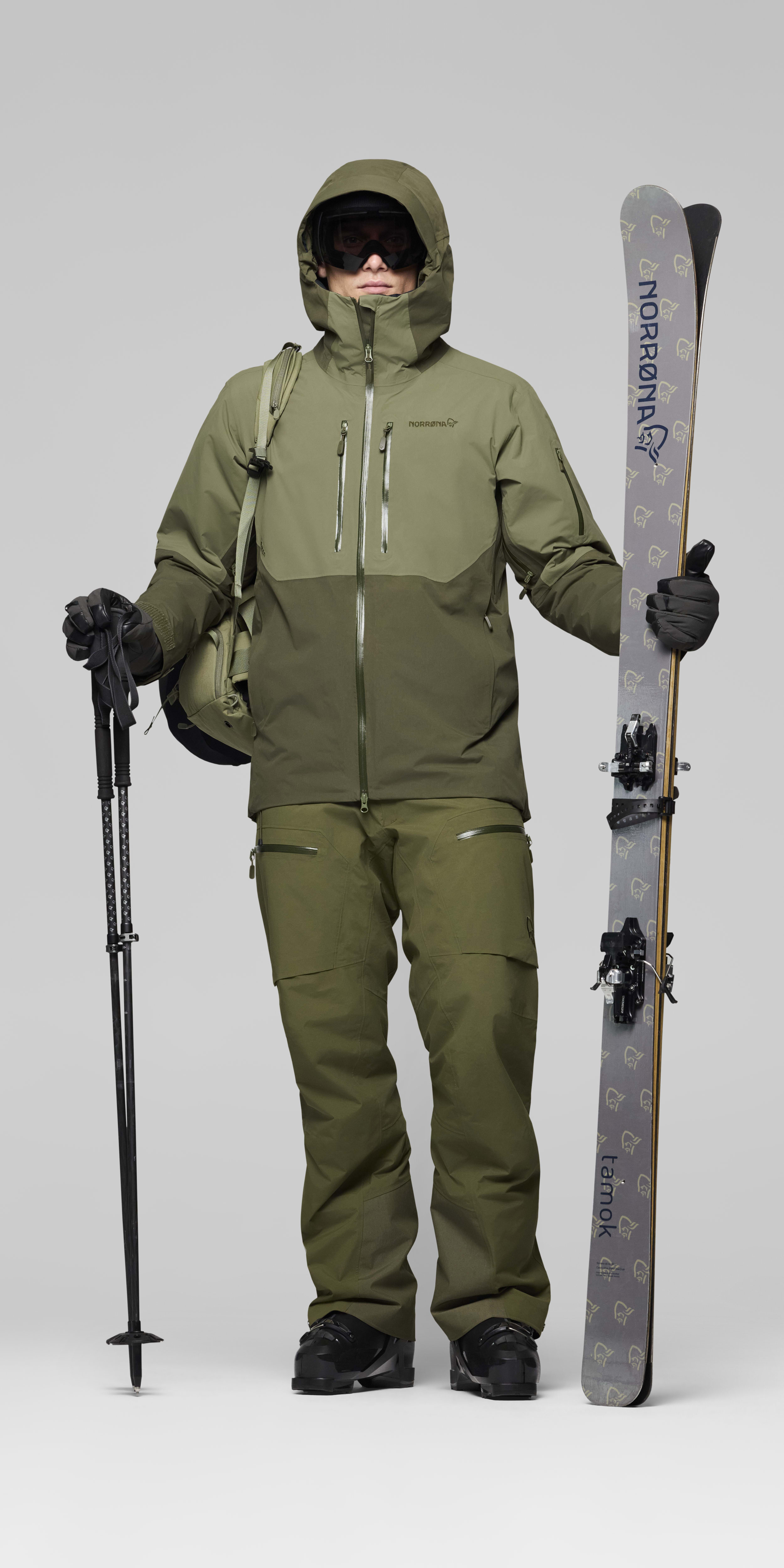 Male Look opening image of lofoten Gore-Tex thermo80 Jacket Olive Night/Deep Lichen Green