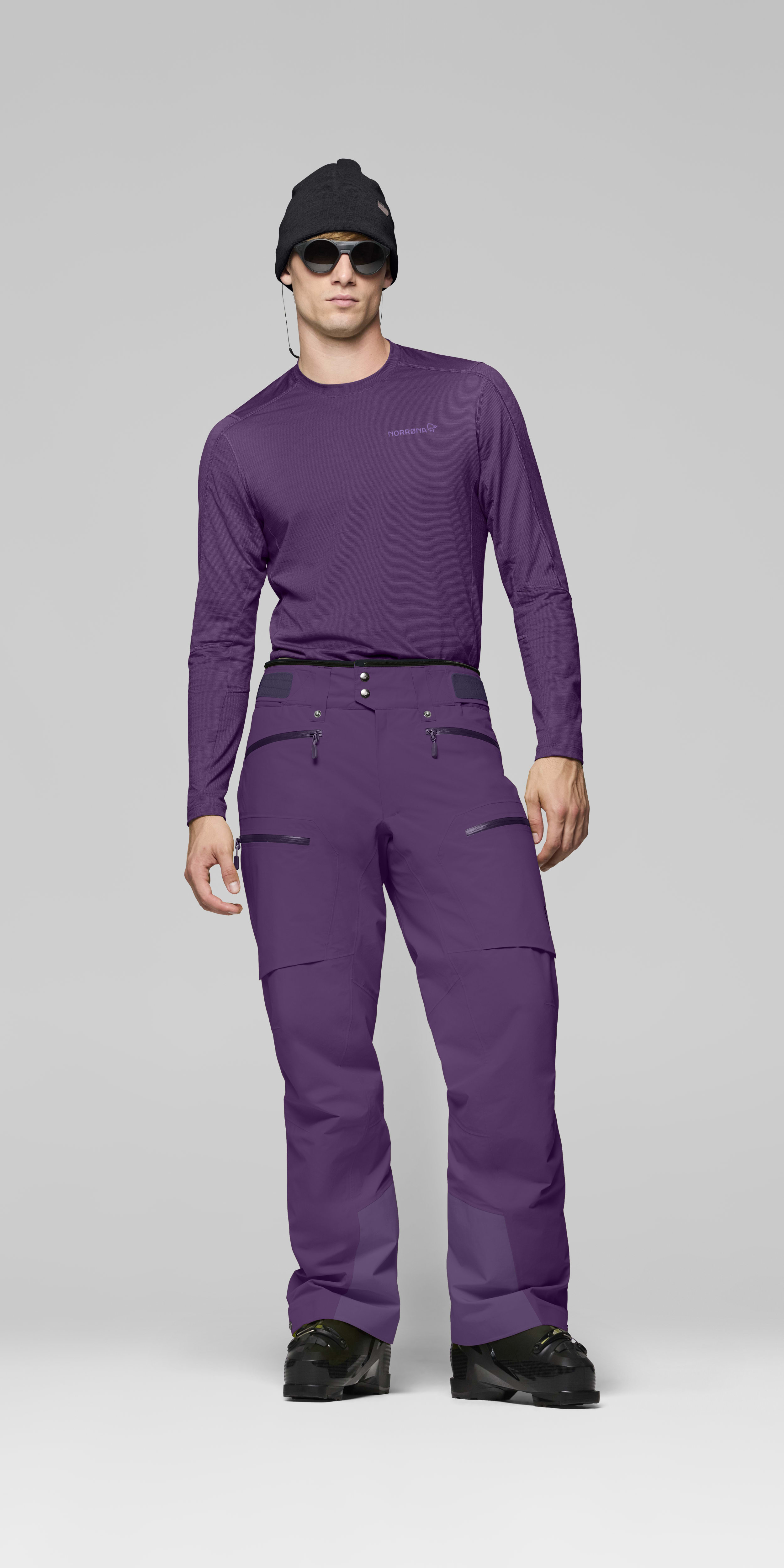 Male Look front image of lofoten Gore-Tex thermo60 Pants Wineberry