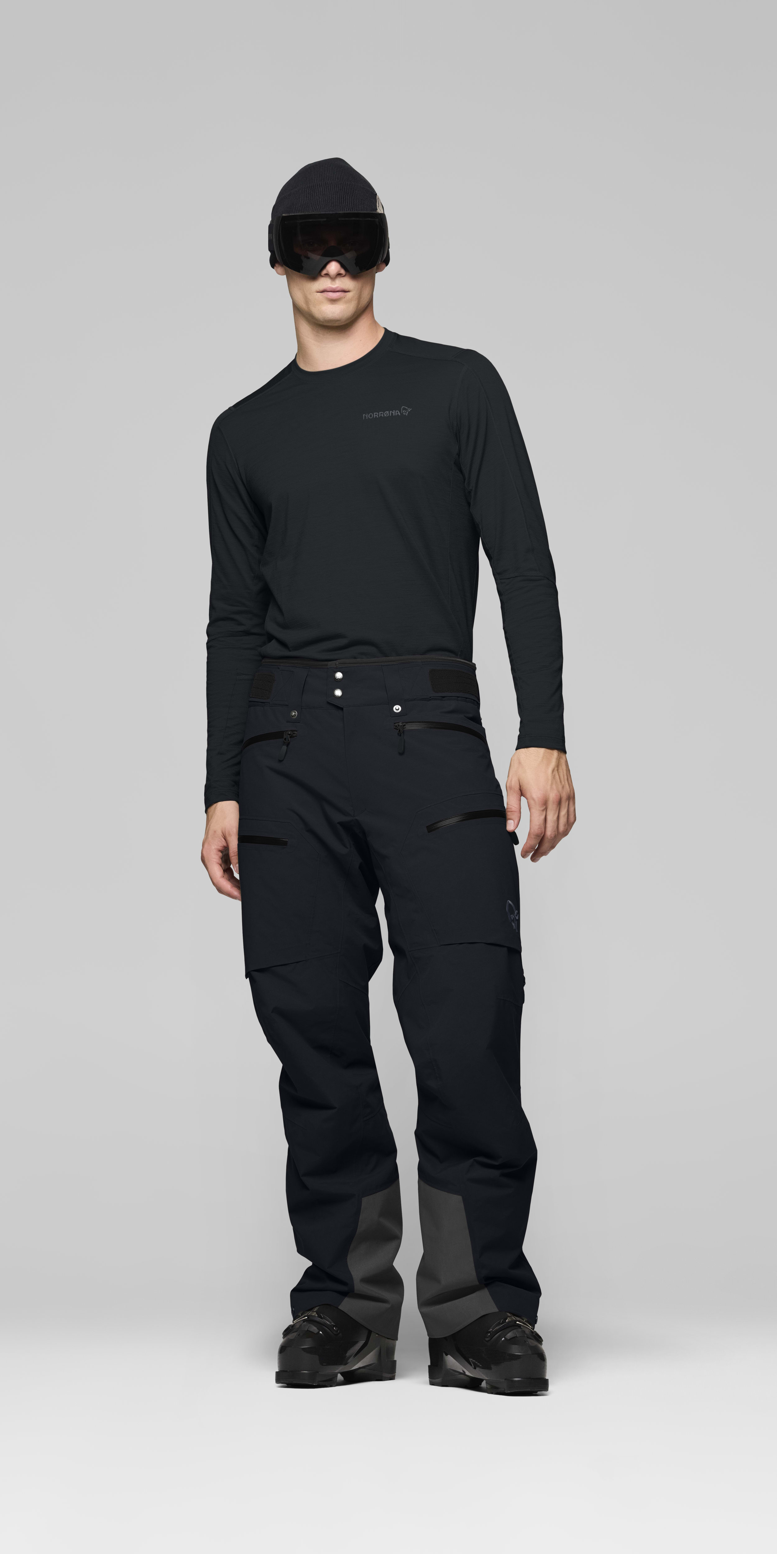 Male Look front image of lofoten Gore-Tex thermo60 Pants Caviar Black
