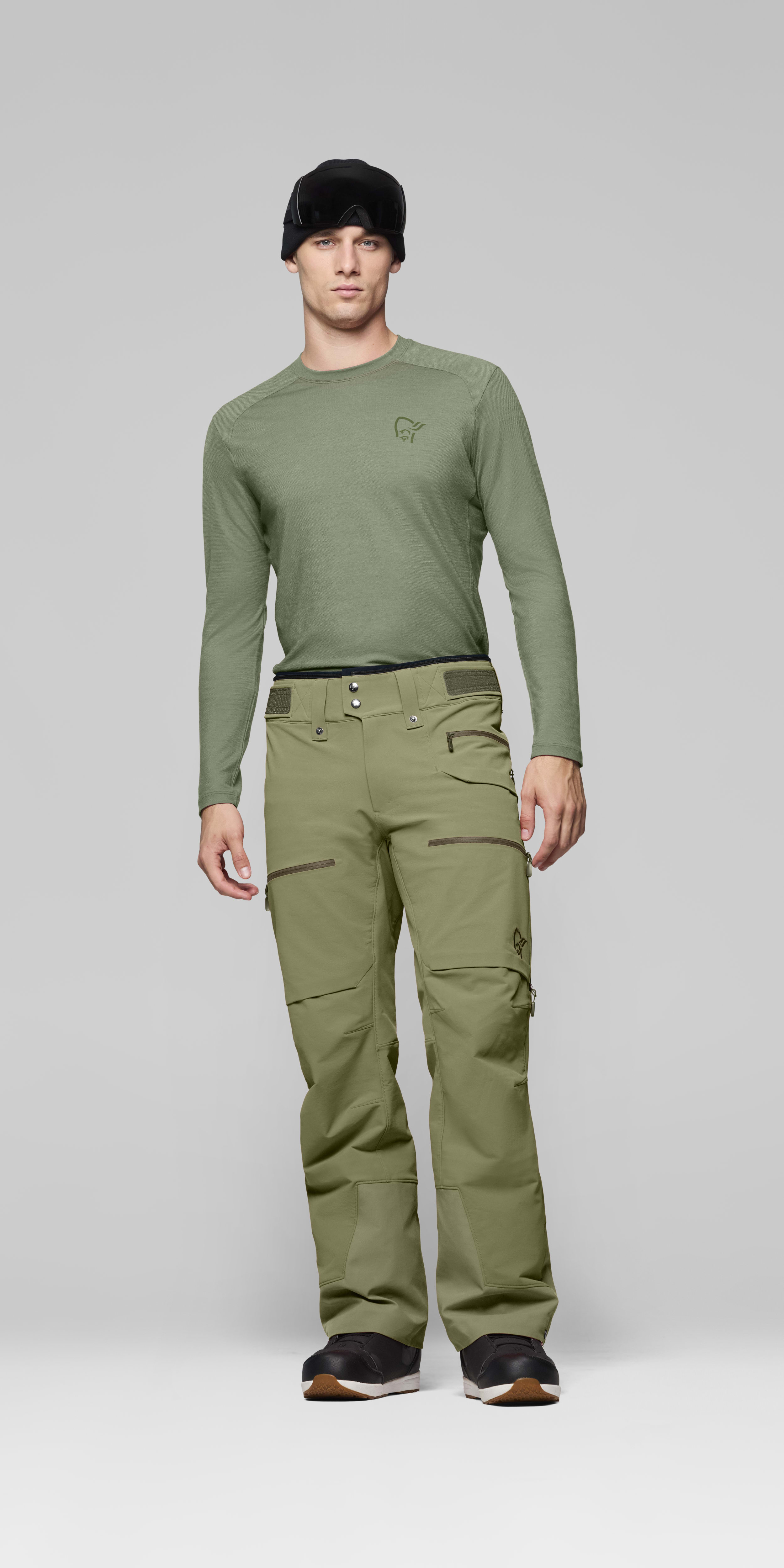 Male Look front image of lofoten flex1 Pants Deep Lichen Green