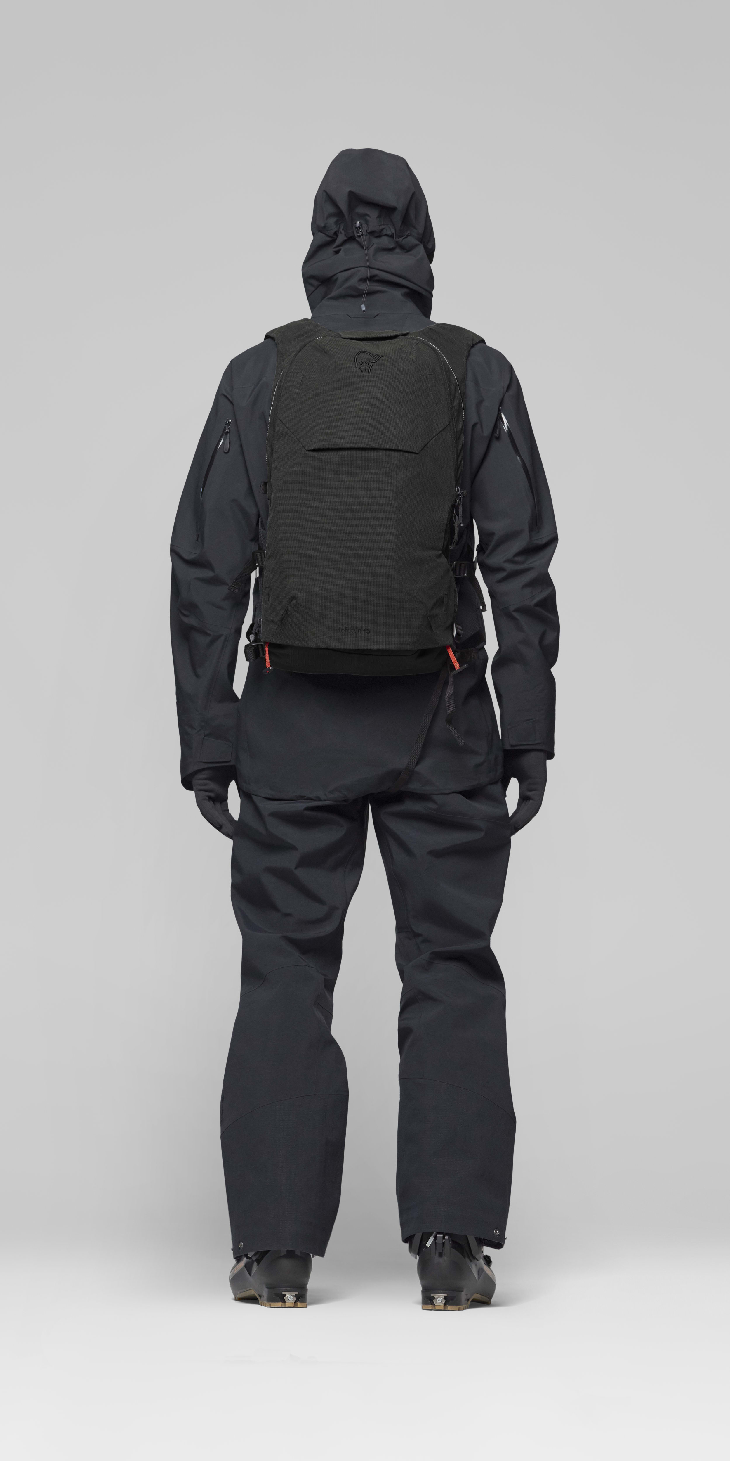 Female Look front image of lofoten Avi ACE 15L Pack Caviar Black