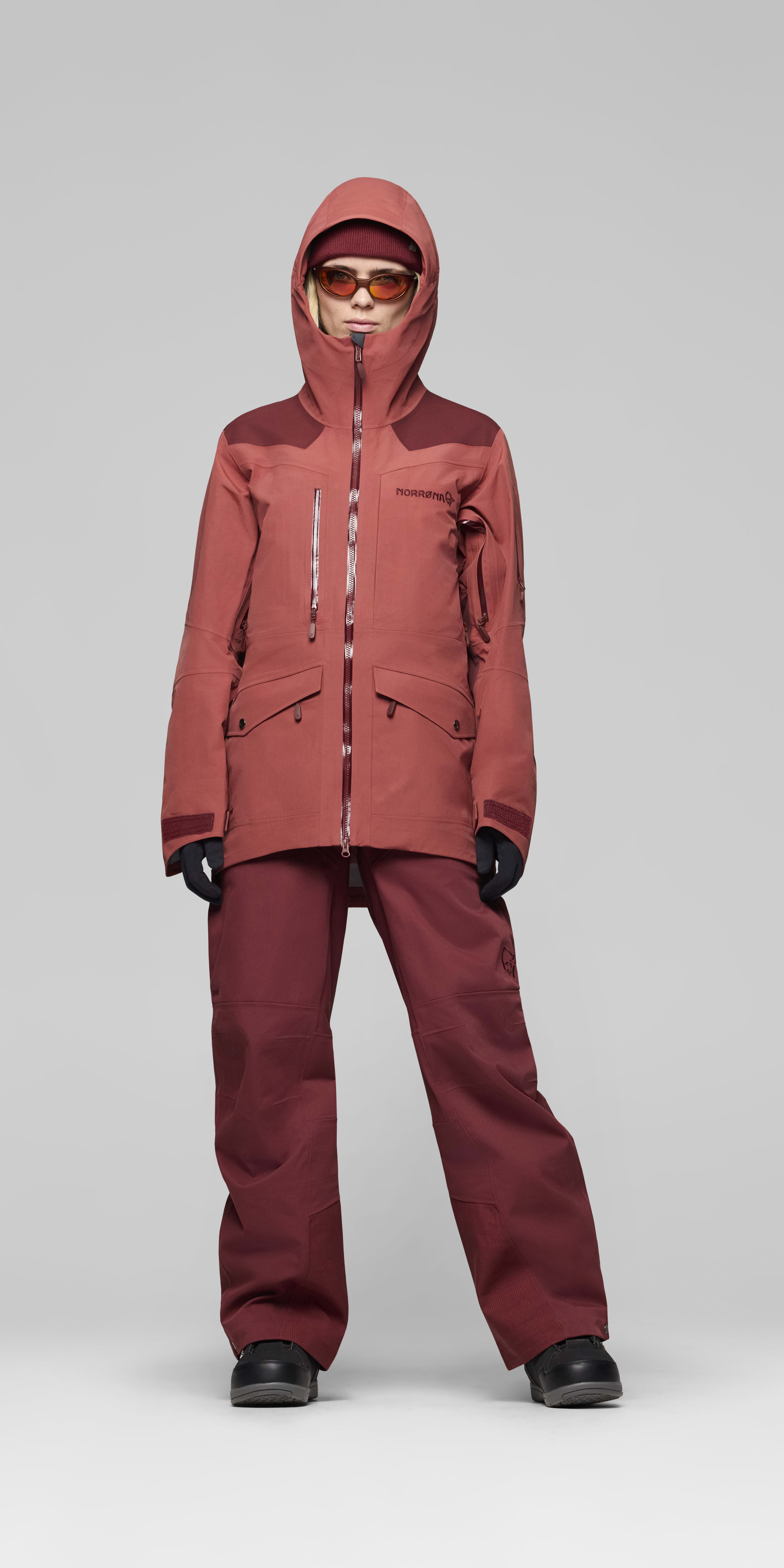 Female Look front image of tamok dri3 Jacket Cowhide/Port