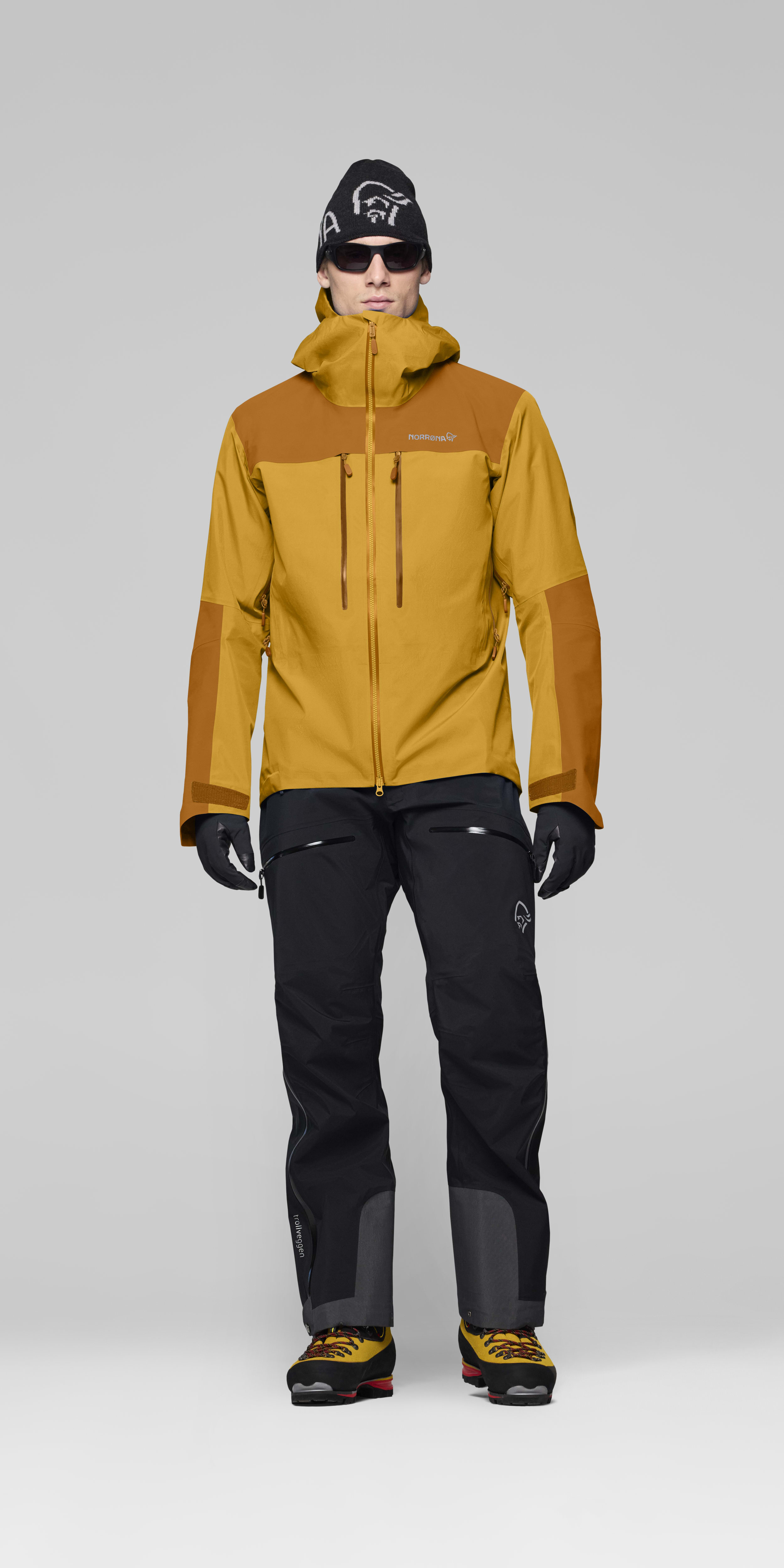 Male Look front image of trollveggen Gore-Tex Pro light Jacket Sunflower/Honey Ginger