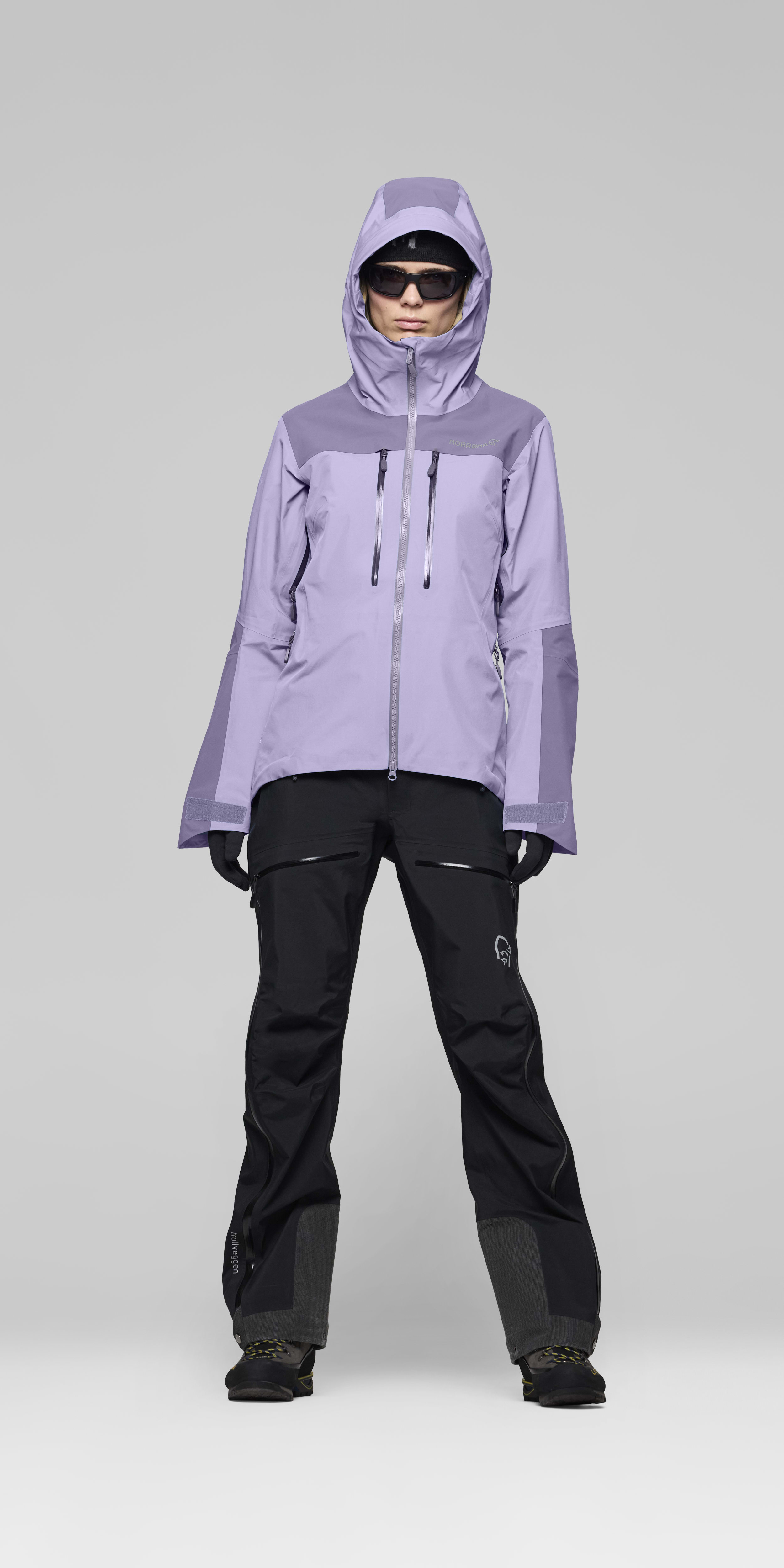 Female Look front image of trollveggen Gore-Tex Pro light Jacket Heirloom Lilac/Purple Sage