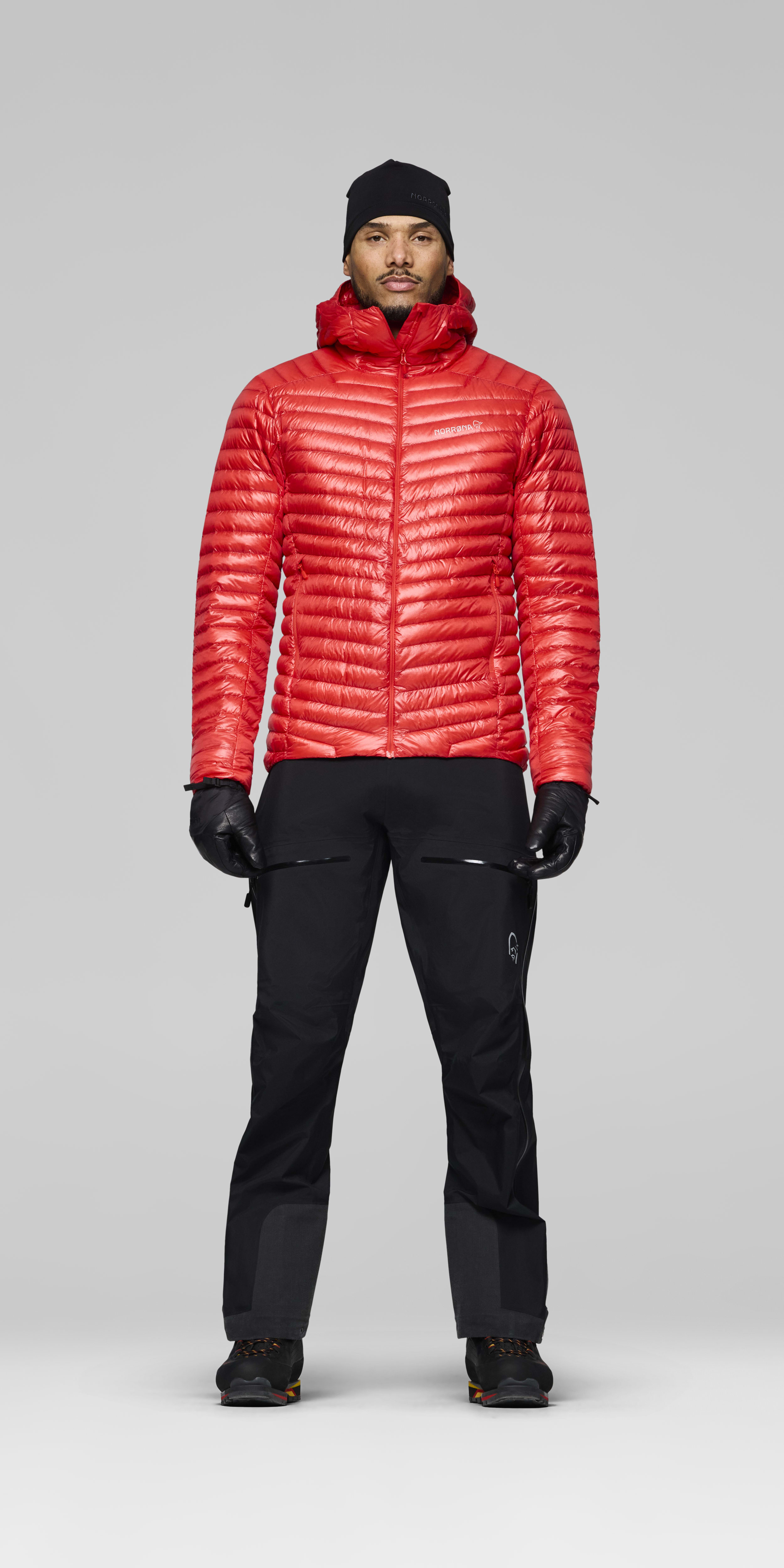 Male Look front image of trollveggen down800 super light Hood Flame Scarlet