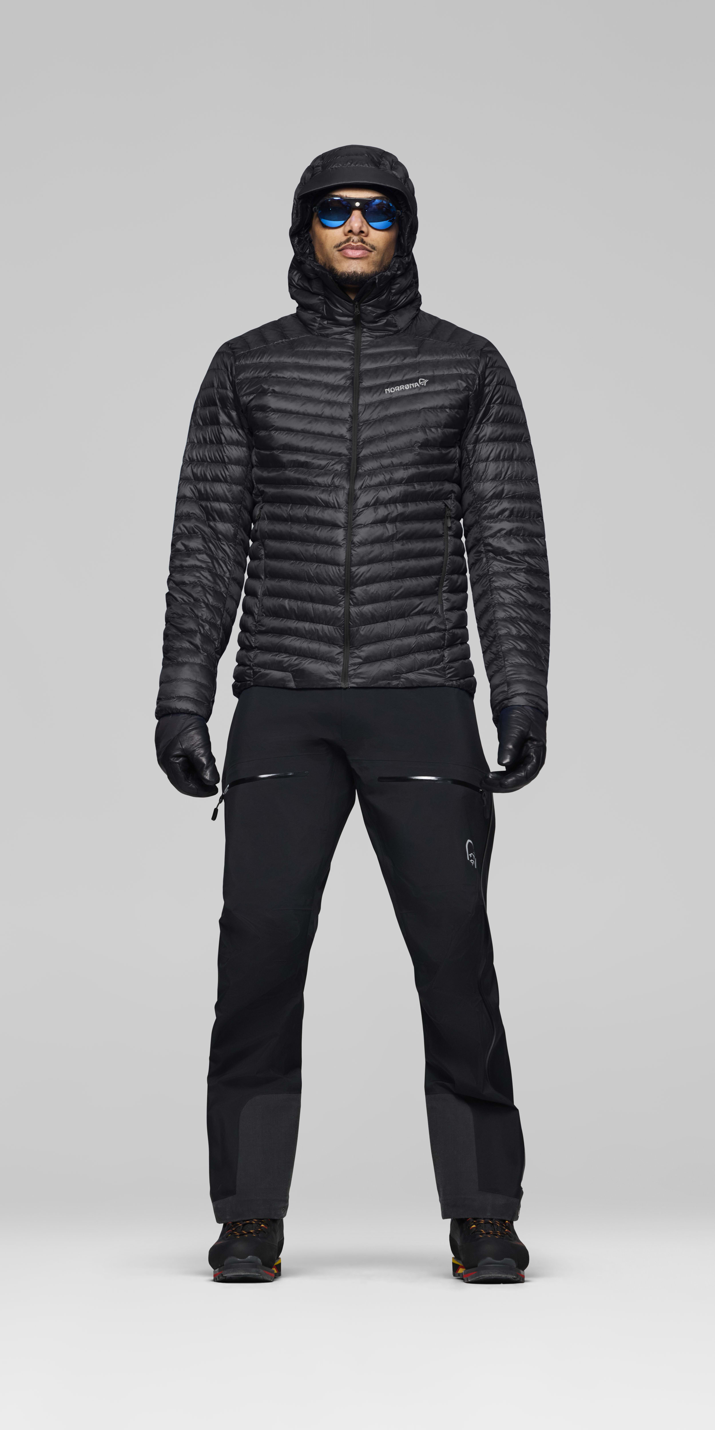 Male Look front image of trollveggen down800 super light Hood Caviar Black