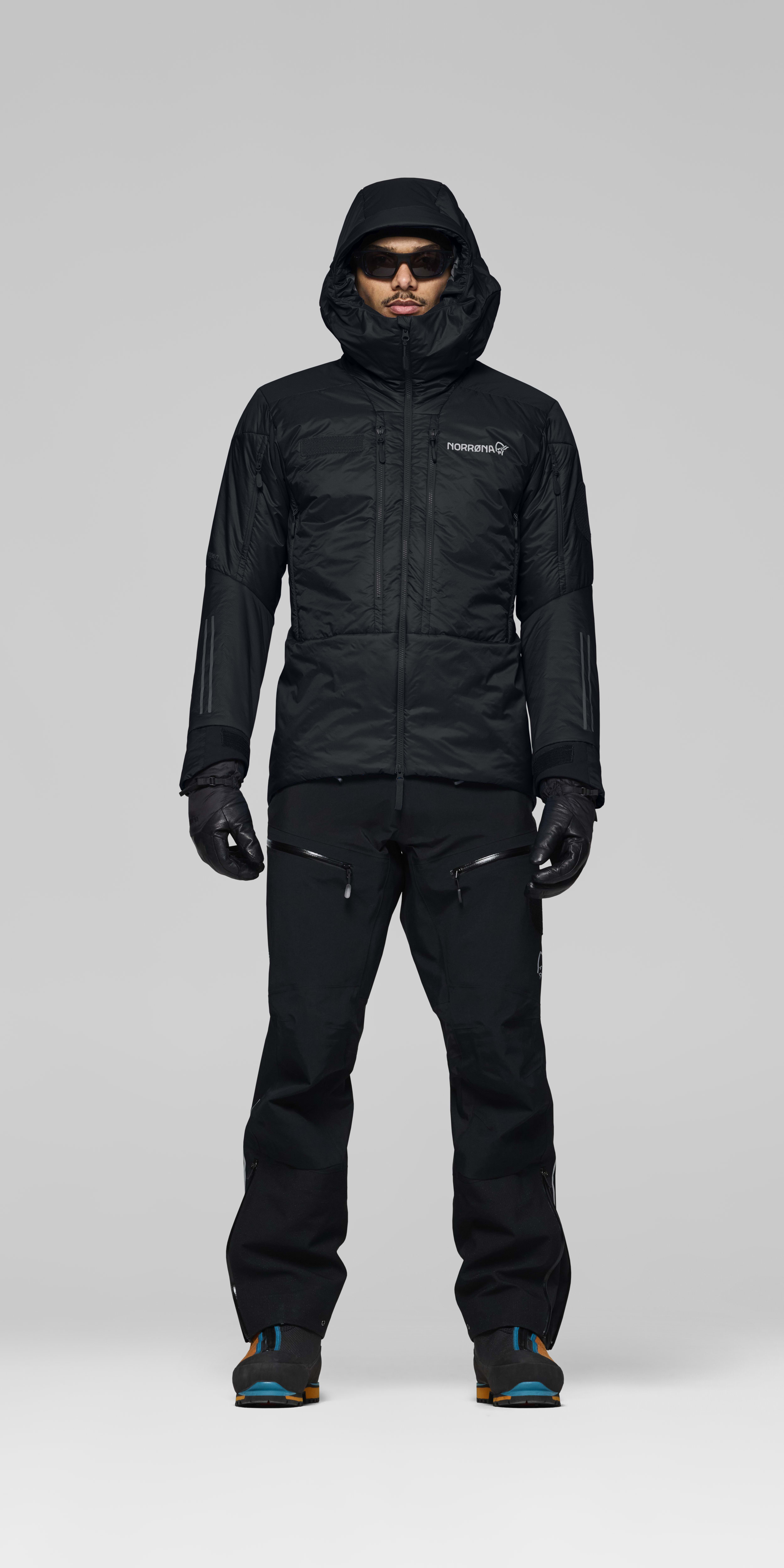 Male Look front image of trollveggen thermo100 rescue Hood Caviar Black