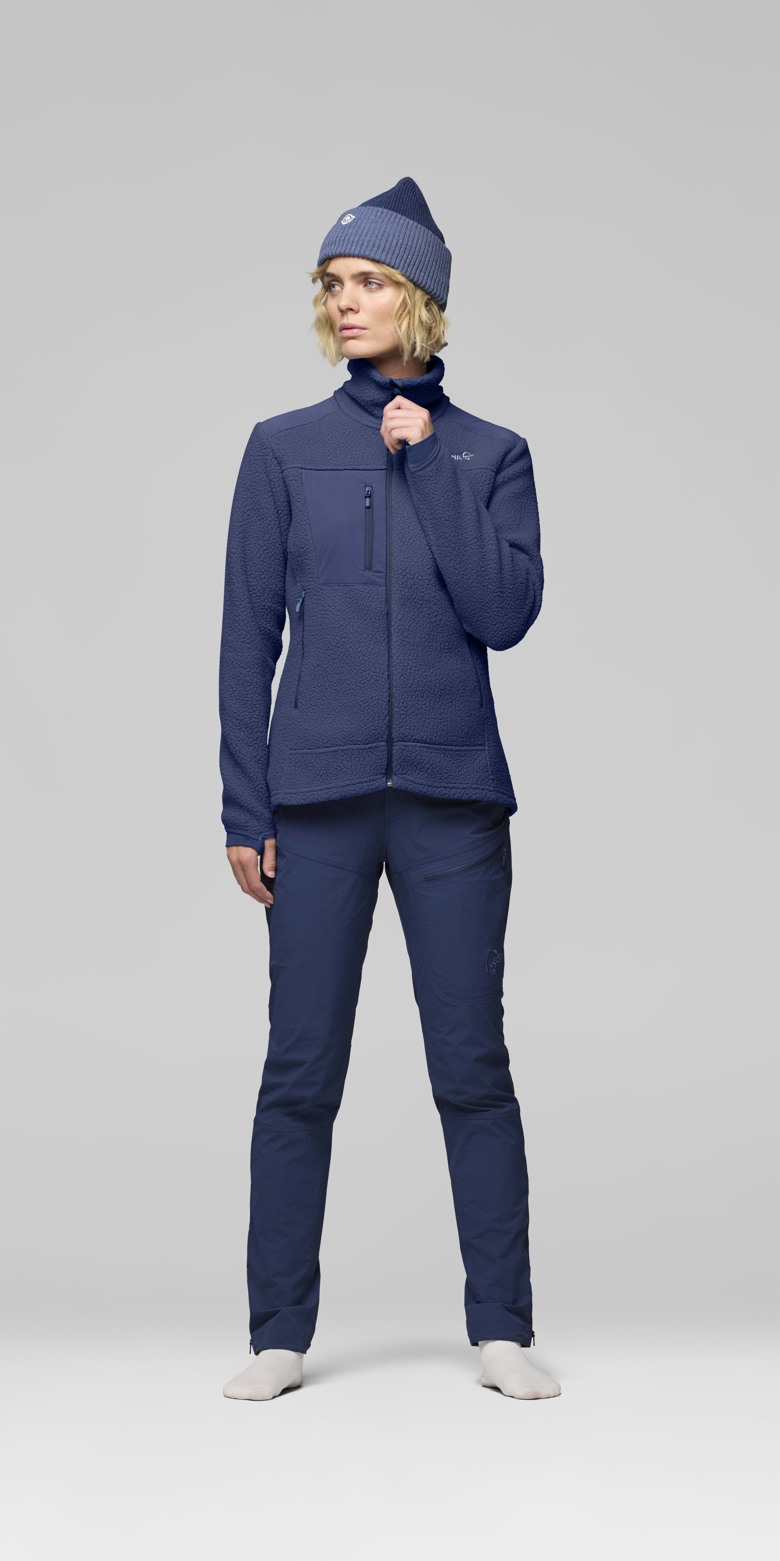 Female Look front image of trollveggen warm3 Jacket Indigo Night