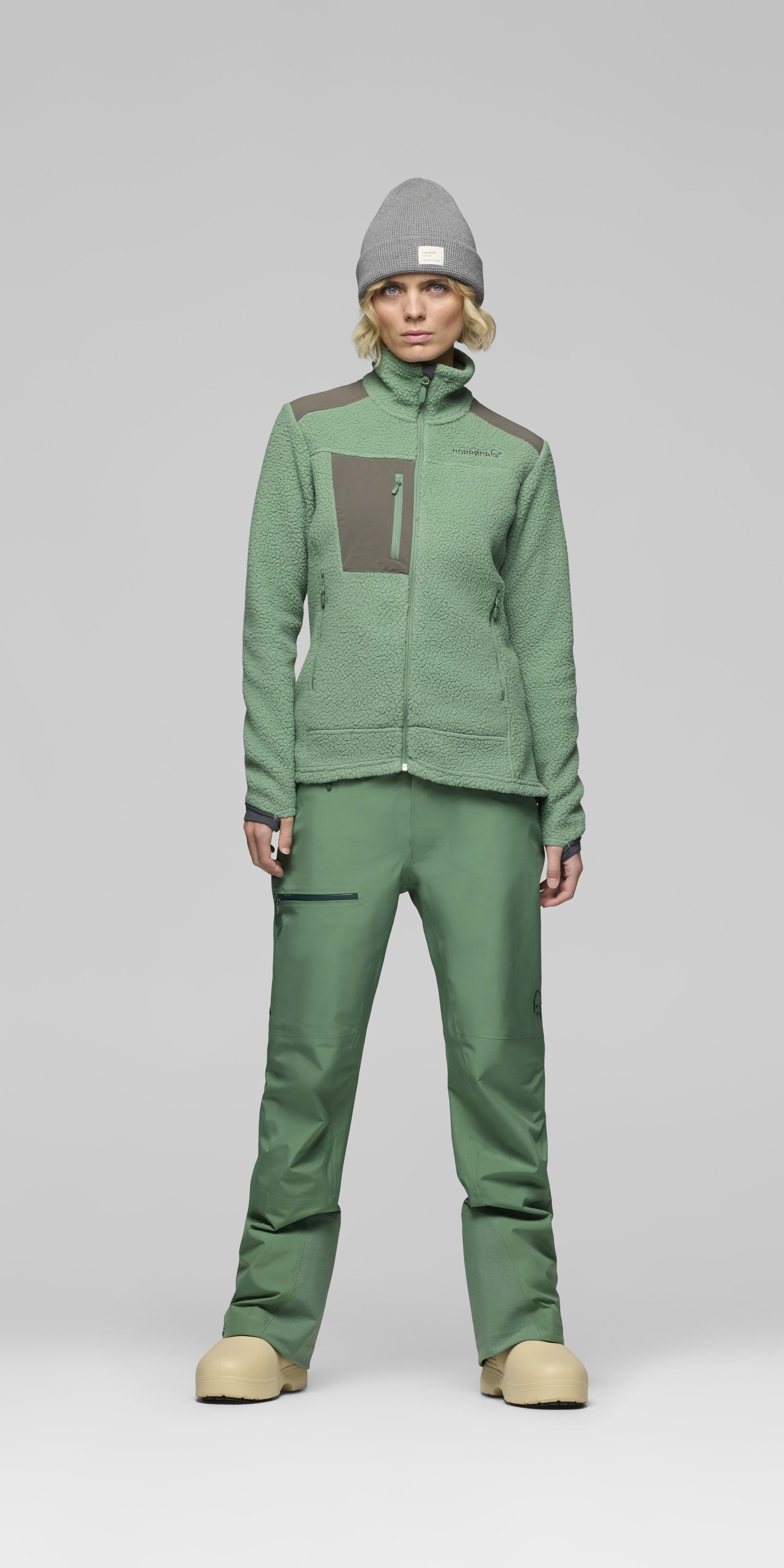 Female Look front image of trollveggen warm3 Jacket Dark Ivy