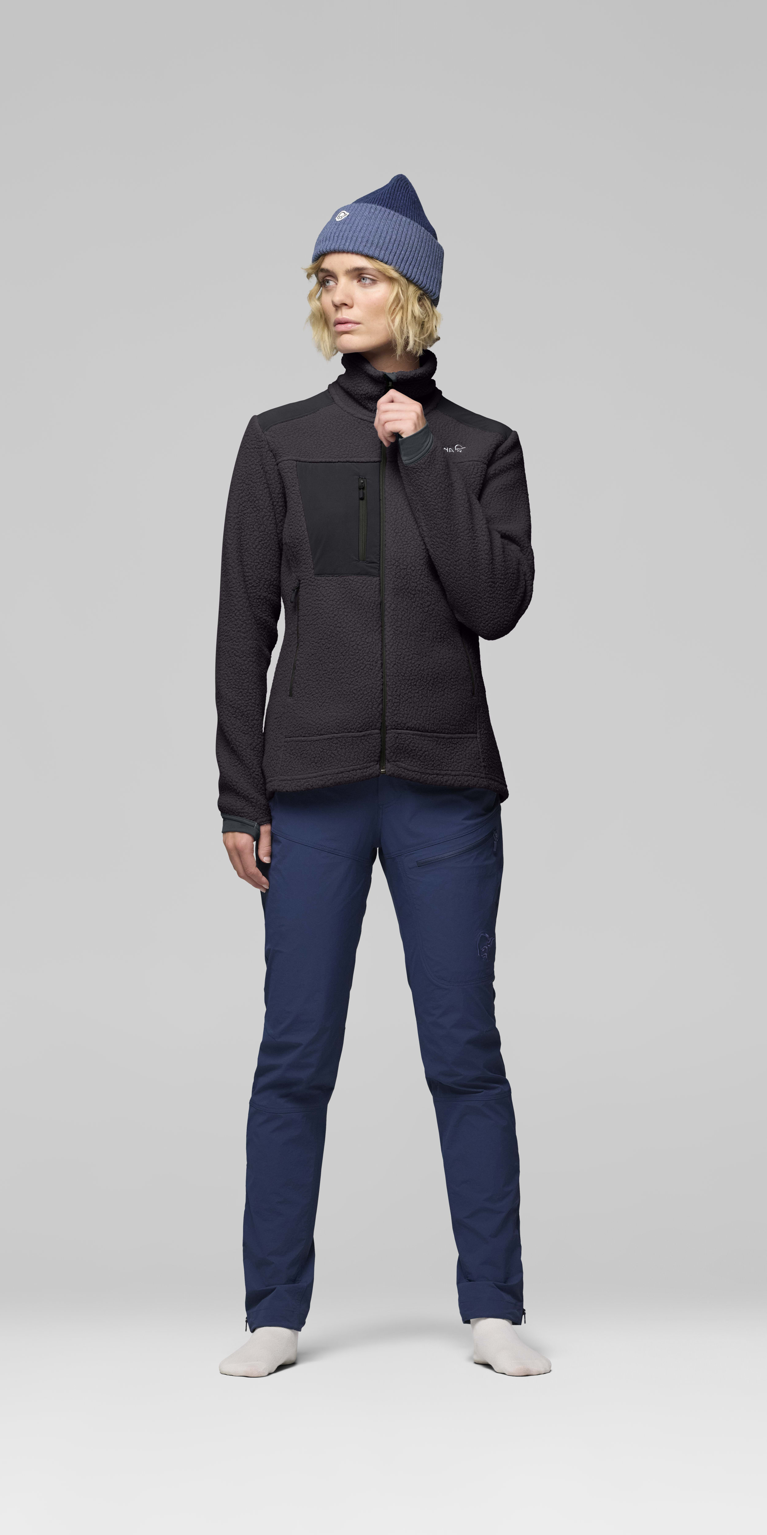 Female Look front image of trollveggen warm3 Jacket Phantom