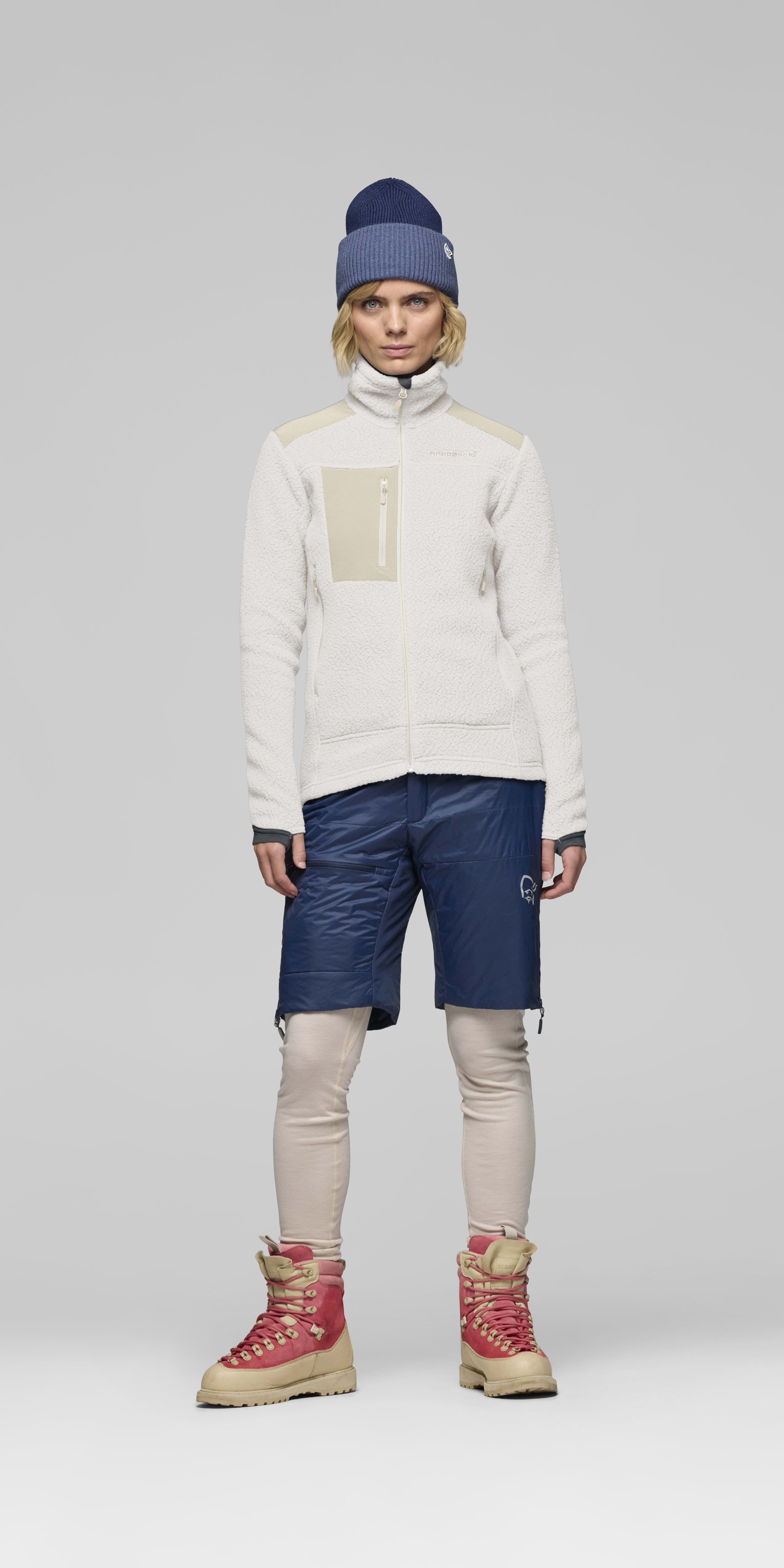 Female Look front image of trollveggen warm3 Jacket Whisper White/Oatmeal