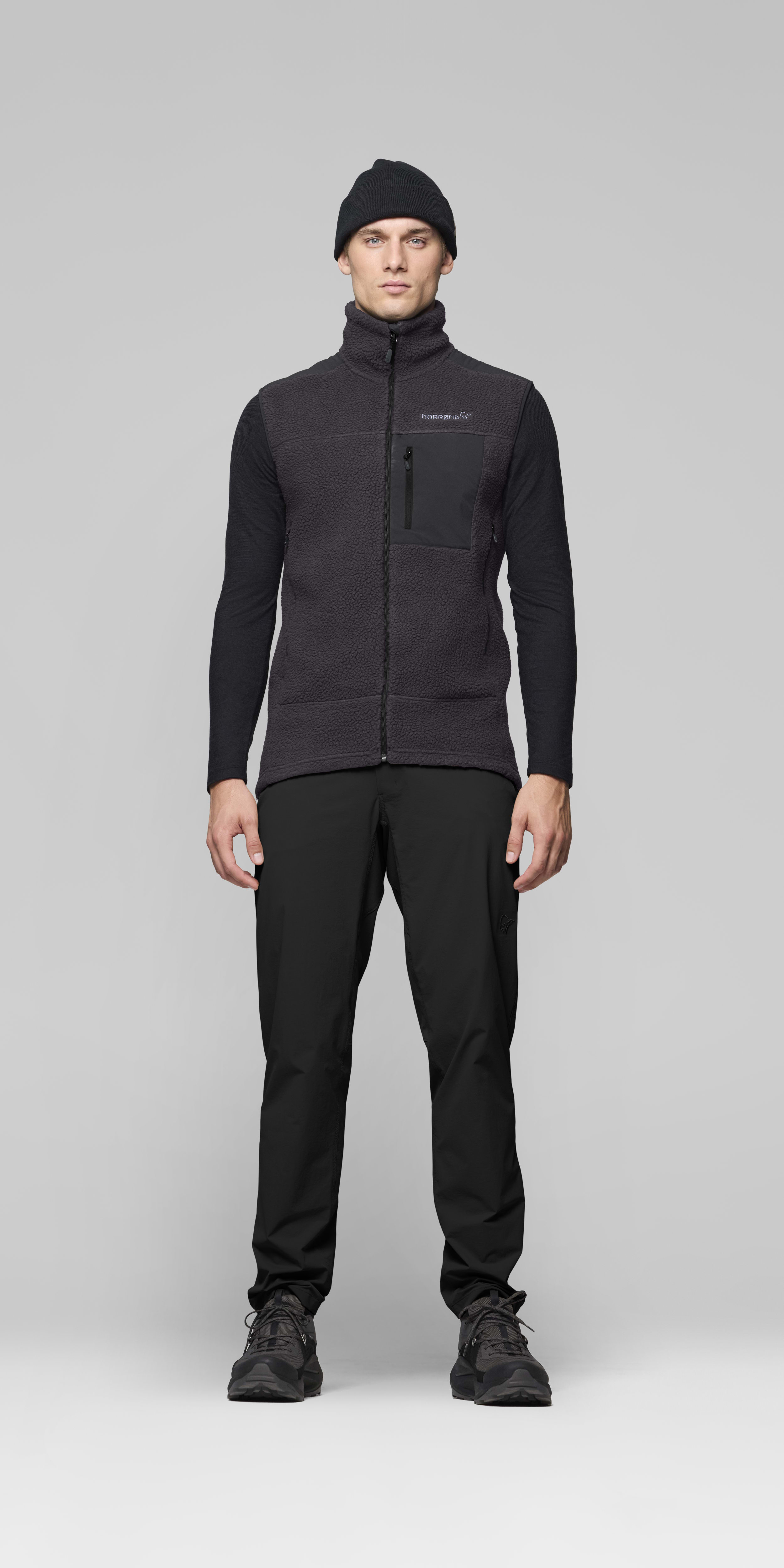Male Look front image of trollveggen warm3 Vest Phantom