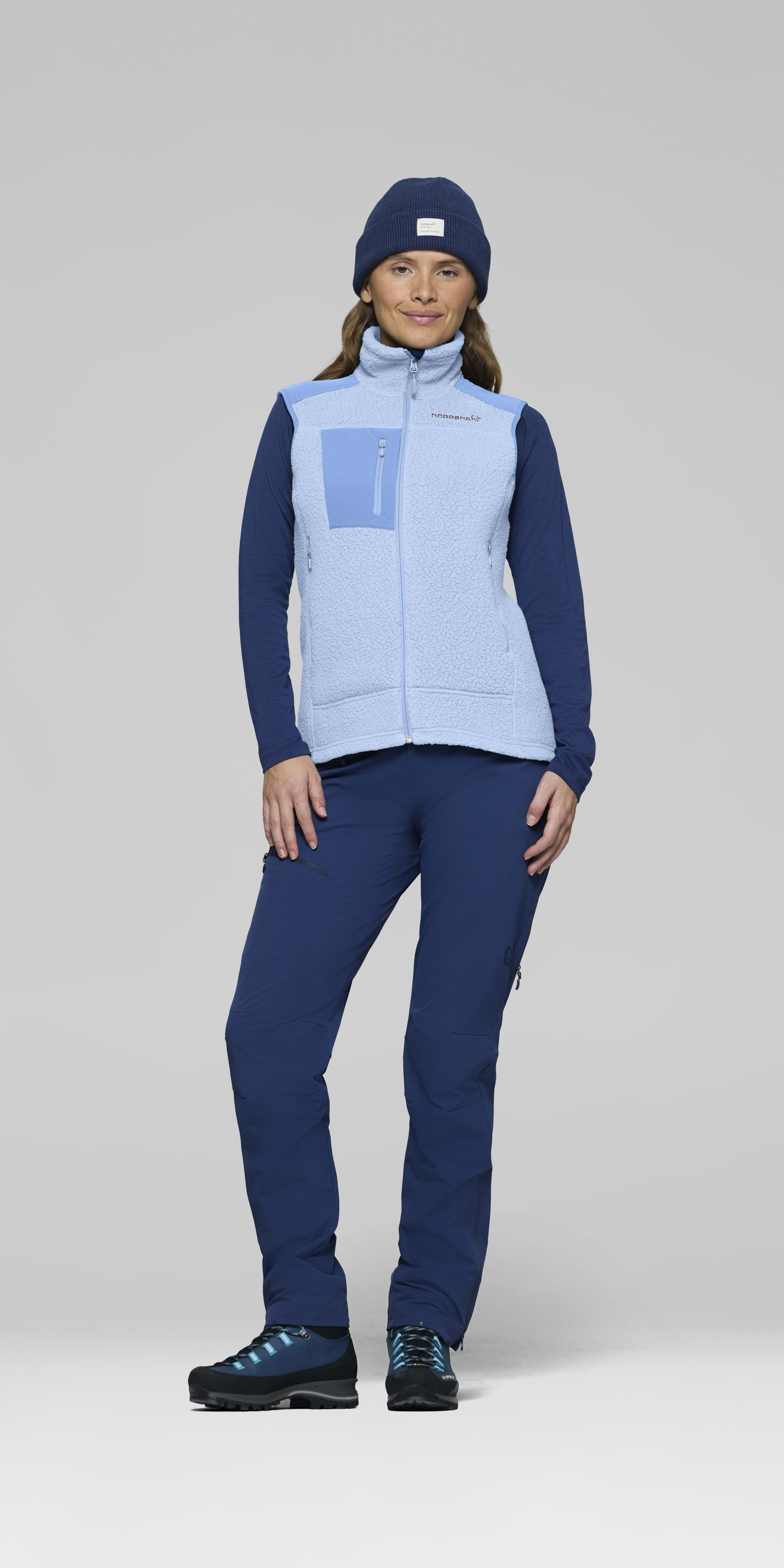 Female Look front image of trollveggen warm3 Vest Cashmere Blue/Allure