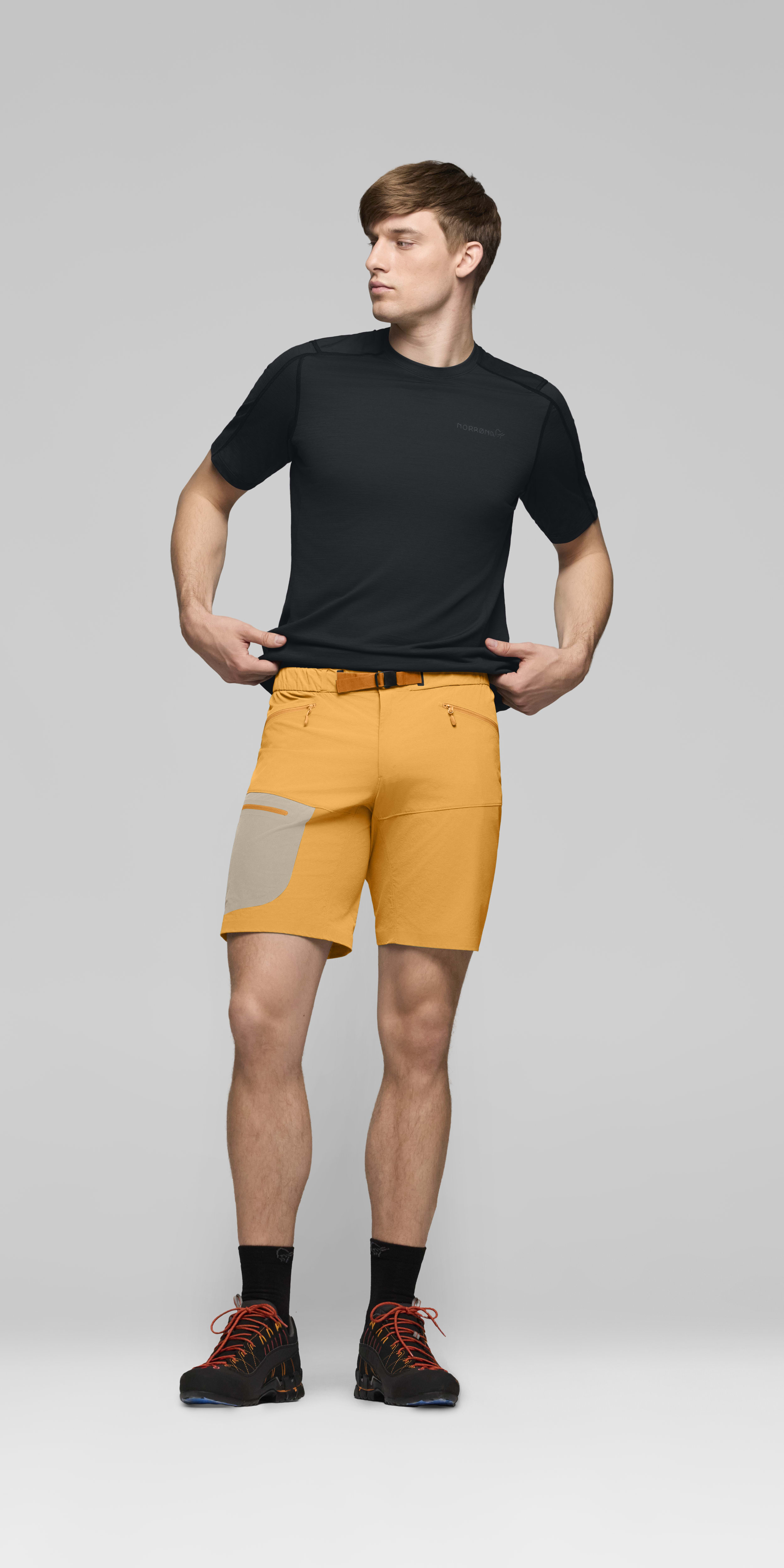 Male Look front image of falketind flex1 light Shorts Sunflower/Winter Twig