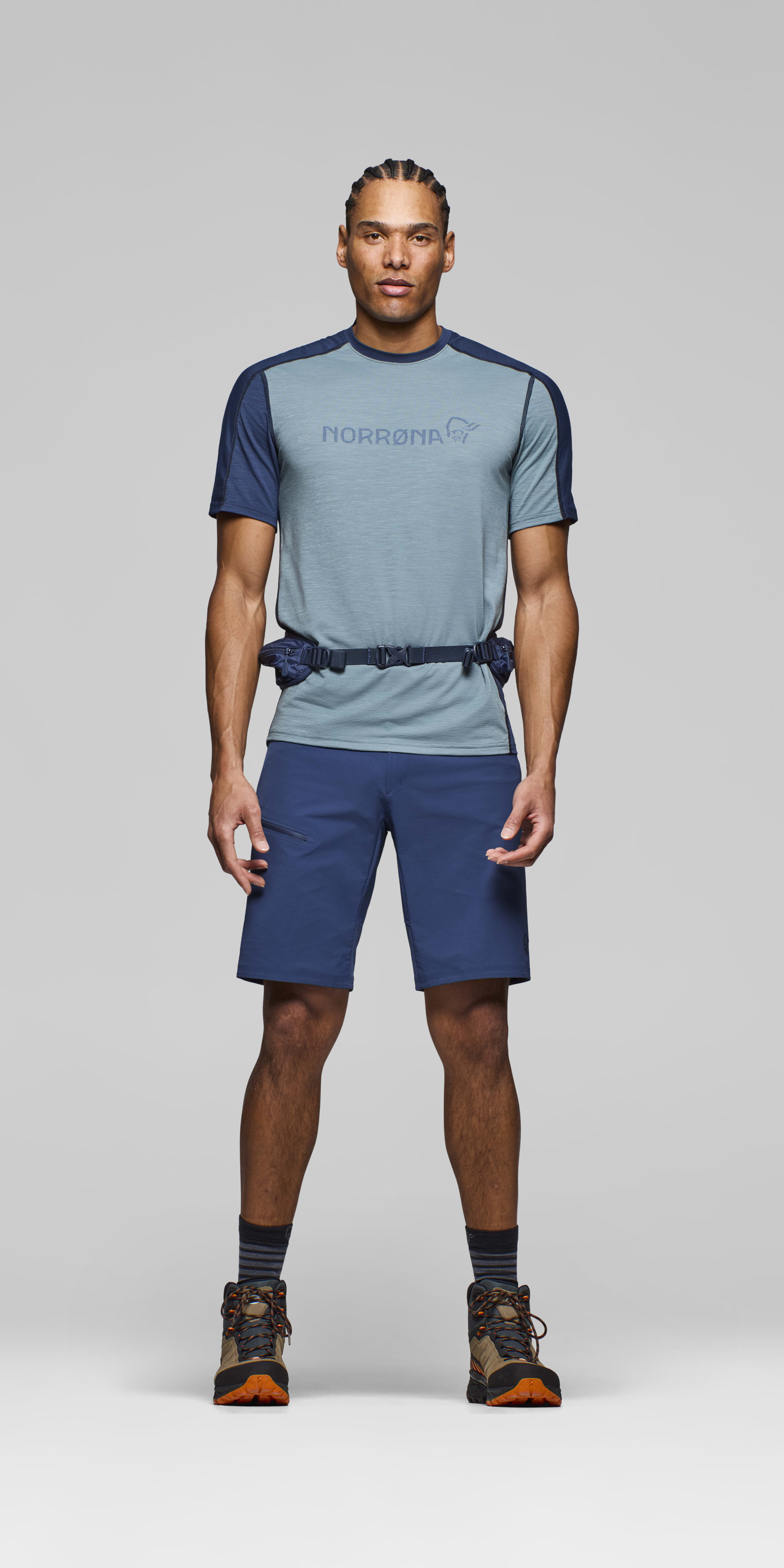 Male Look front image of falketind flex1 Shorts Indigo Night