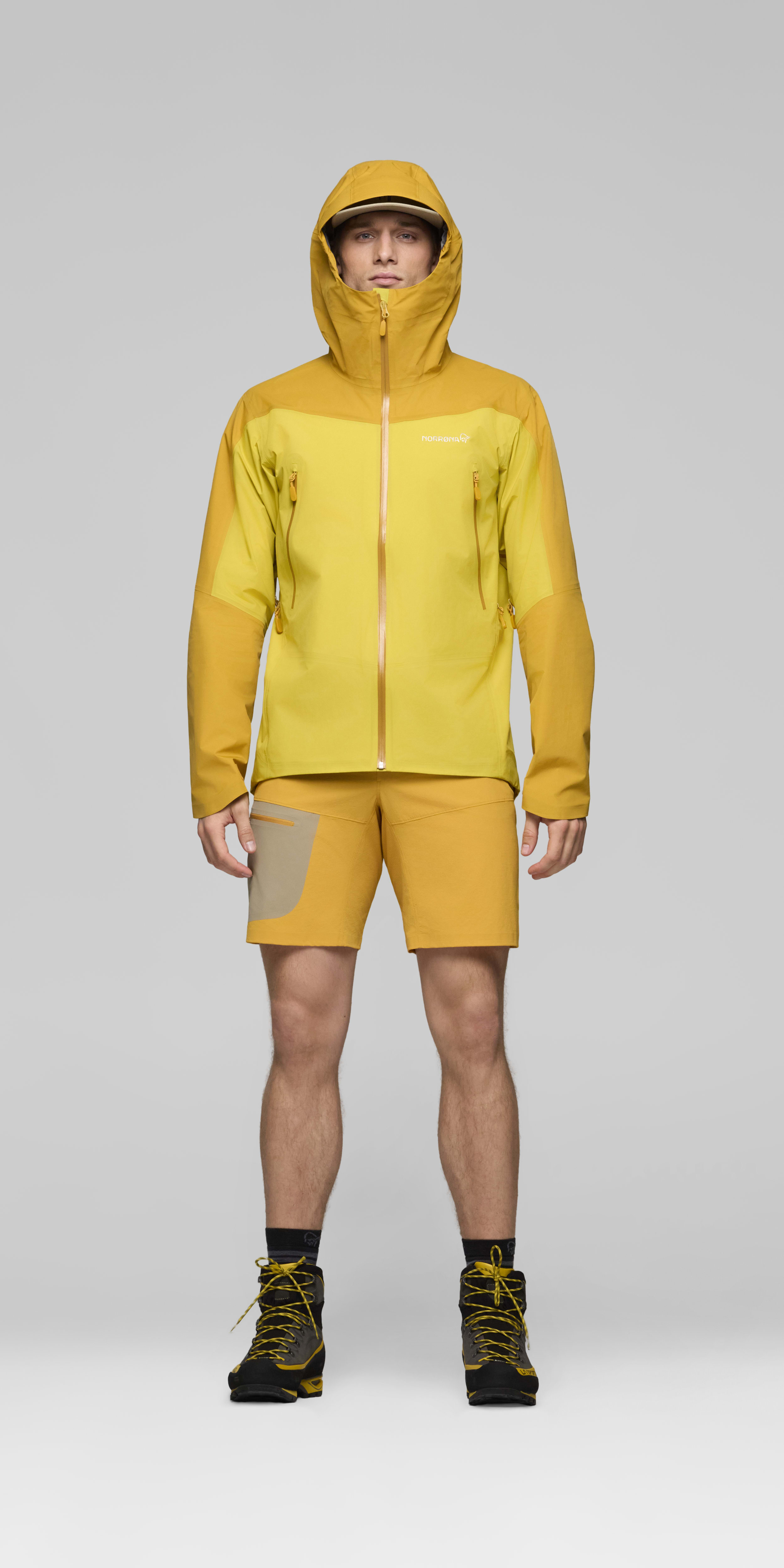 Male Look front image of falketind Gore-Tex Jacket Freesia/Sunflower