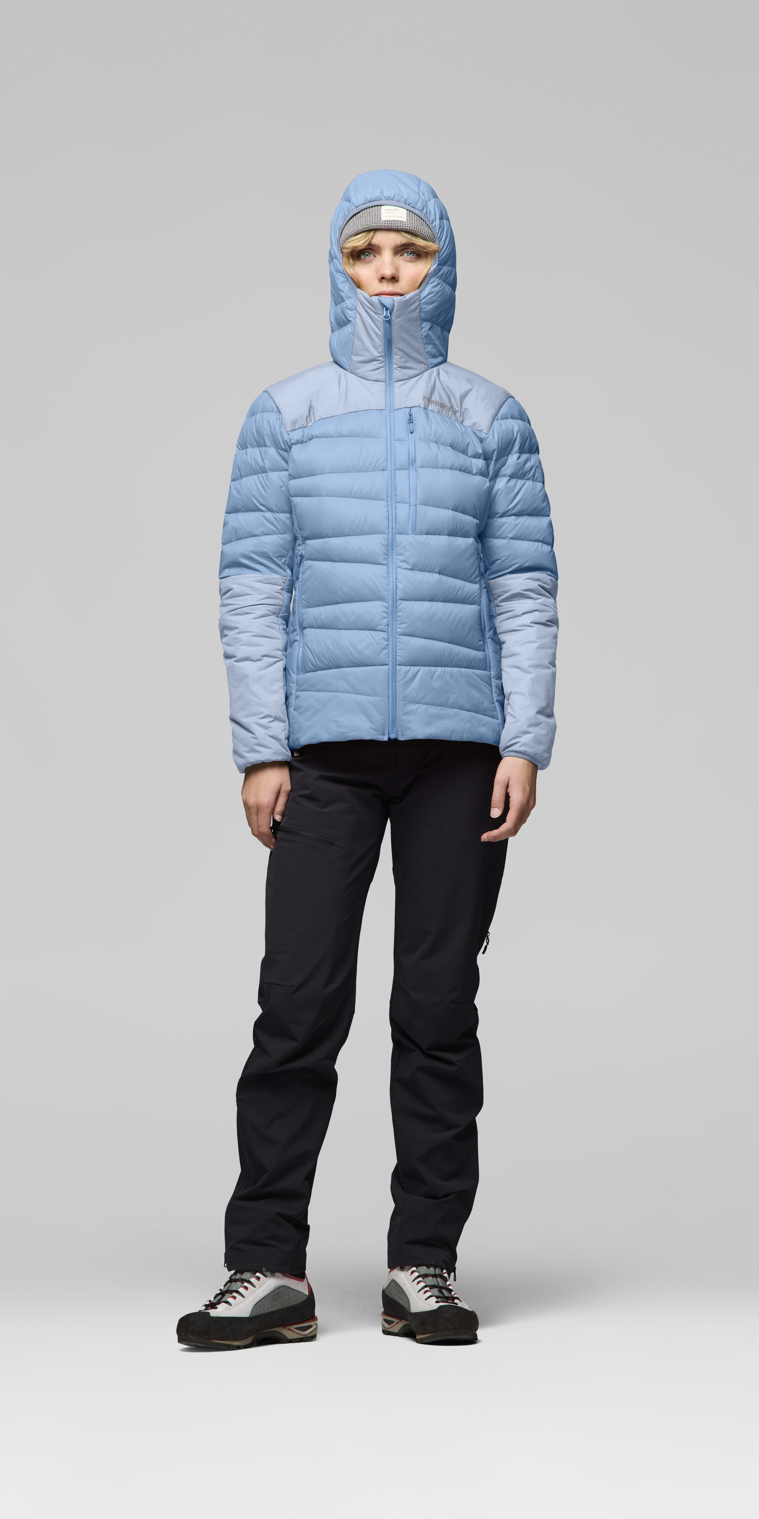 Female Look front image of falketind down750 Zip Hood Allure/Cashmere Blue