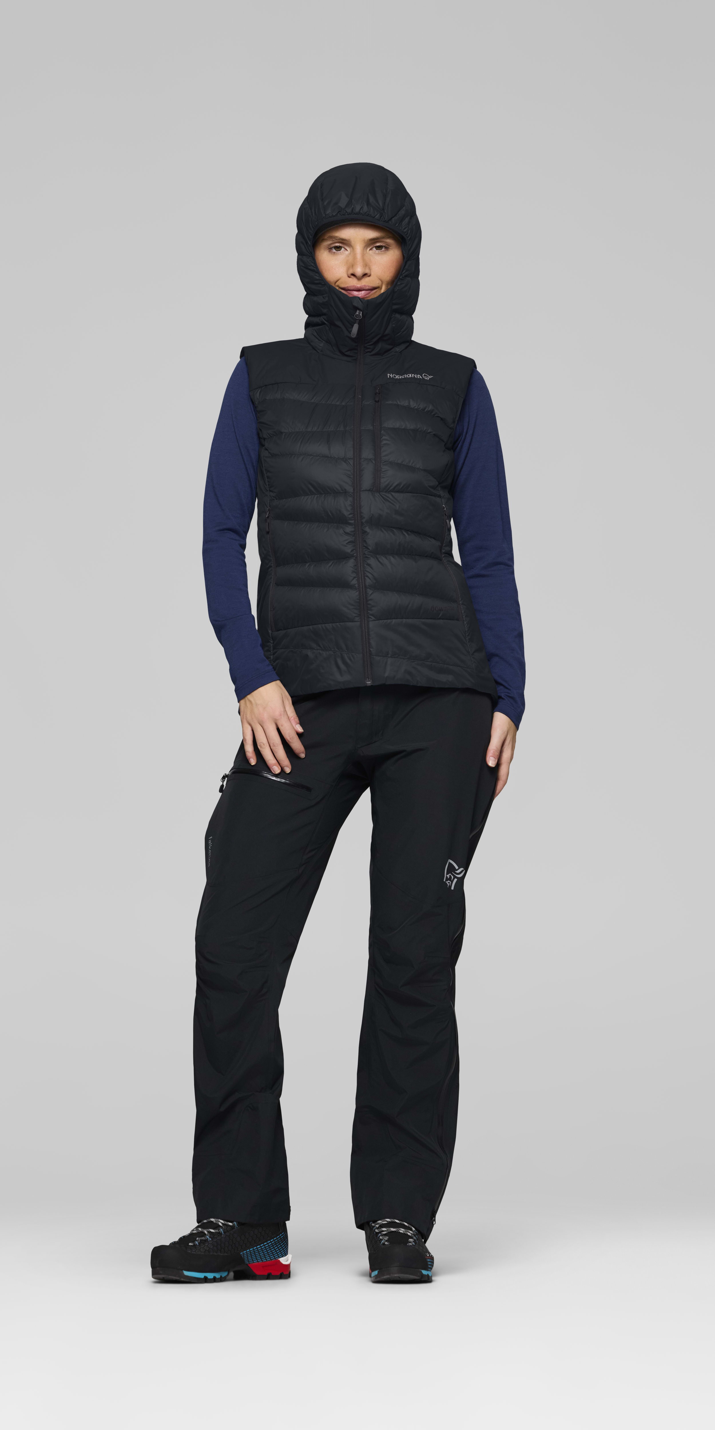 Female Look front image of falketind down750 Vest Caviar Black