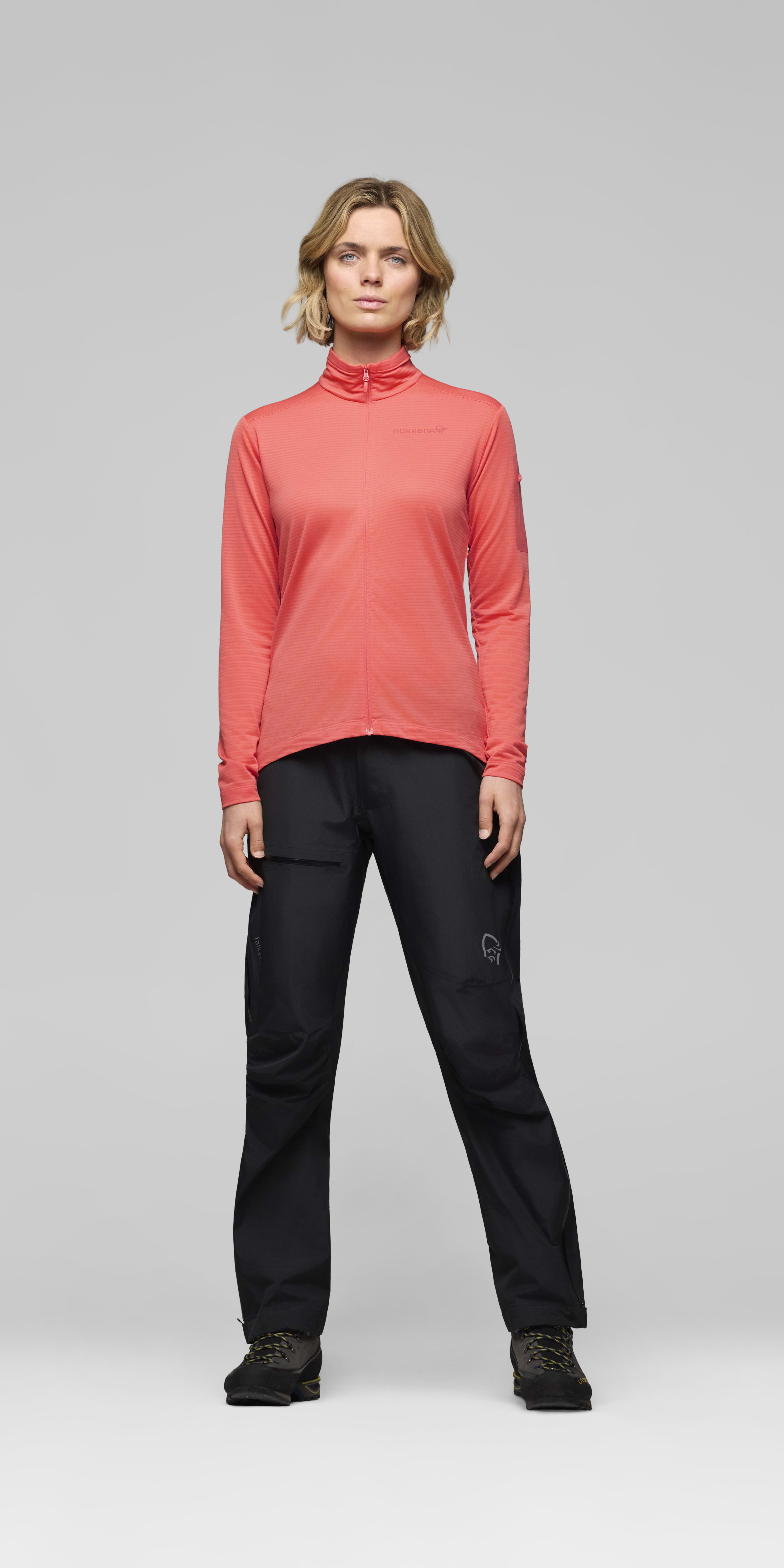 Female Look front image of falketind warm1 Jacket Deep Sea Coral/Baked Apple