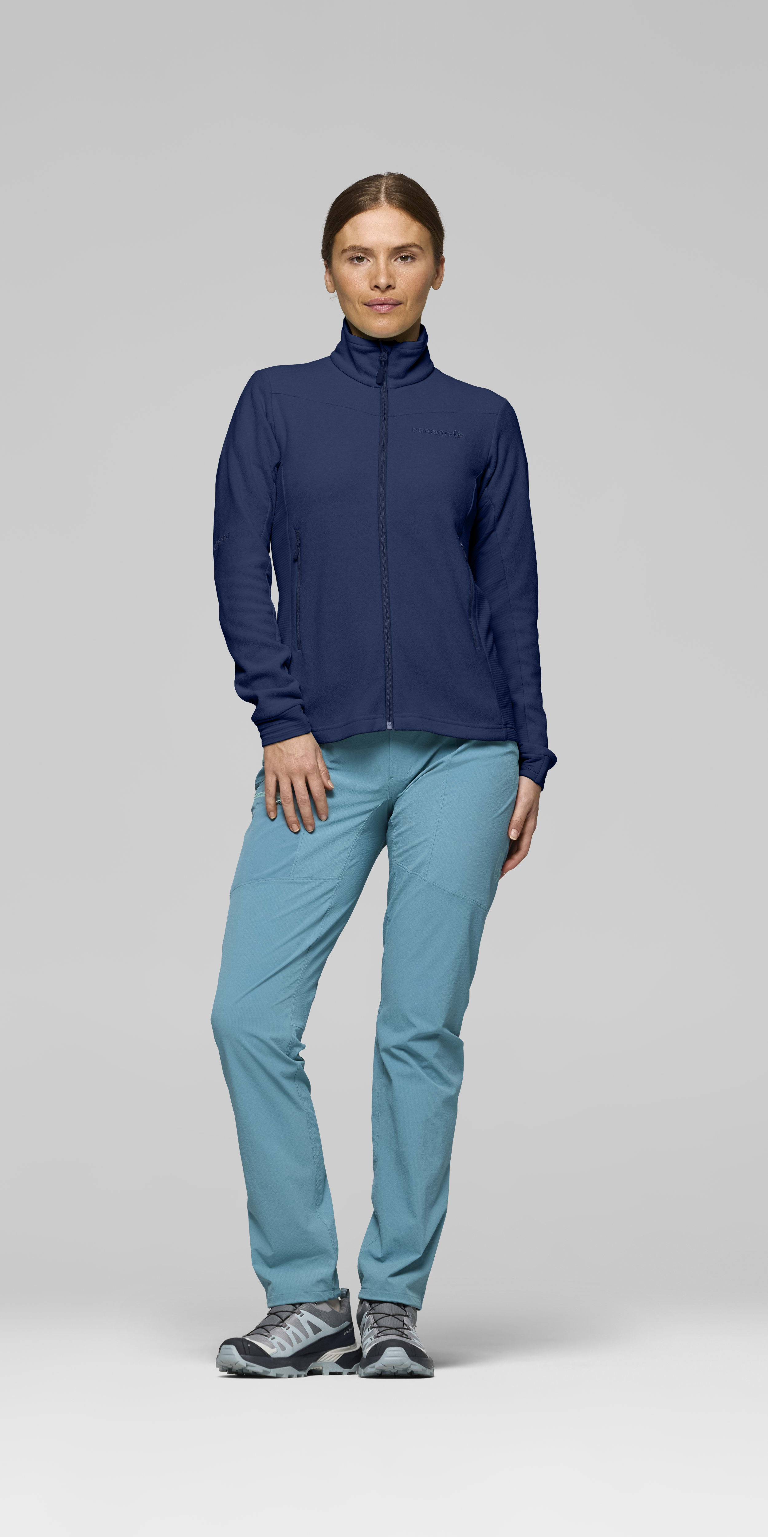 Female Look front image of falketind warm2 Jacket Indigo Night