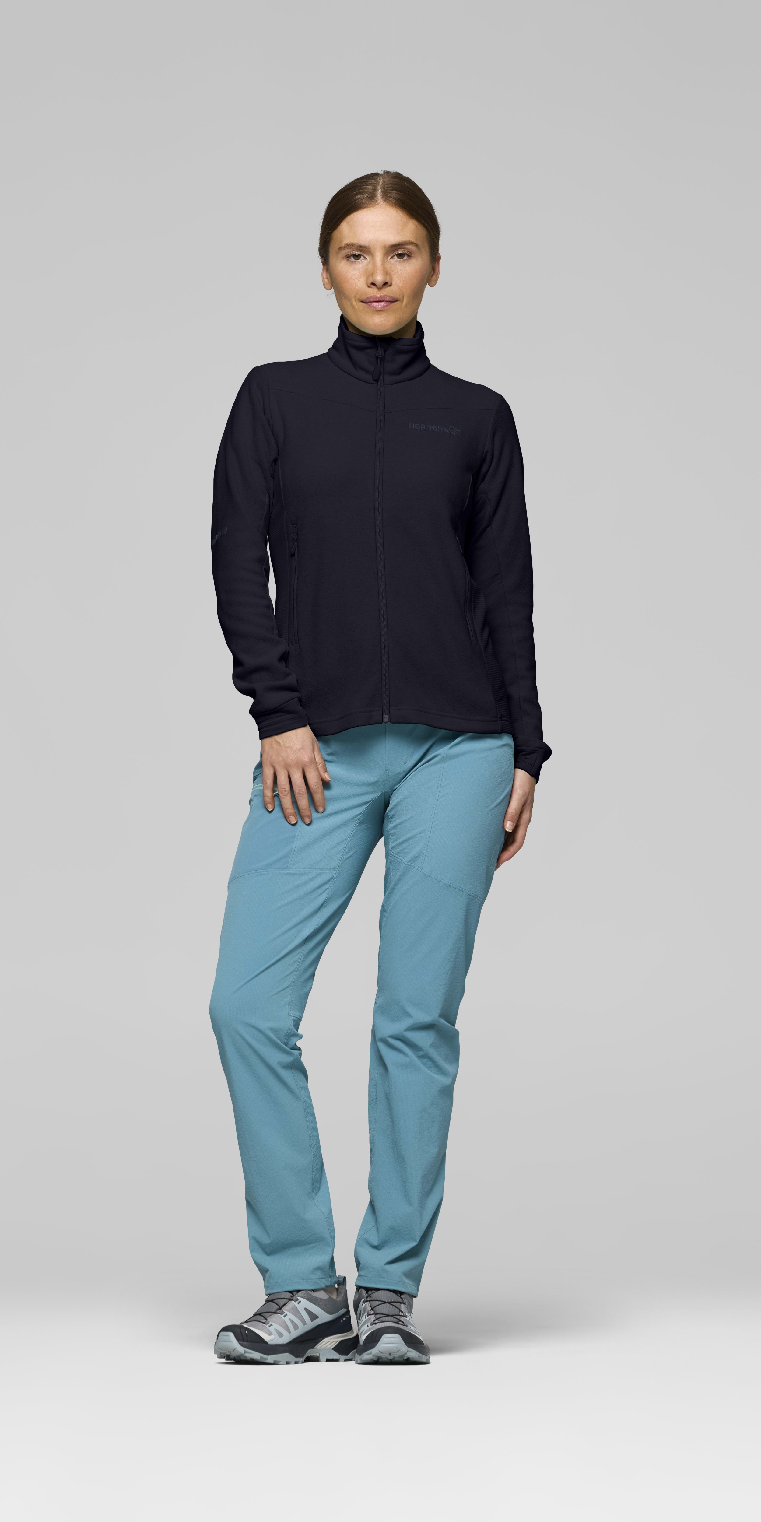 Female Look front image of falketind warm2 Jacket Caviar Black