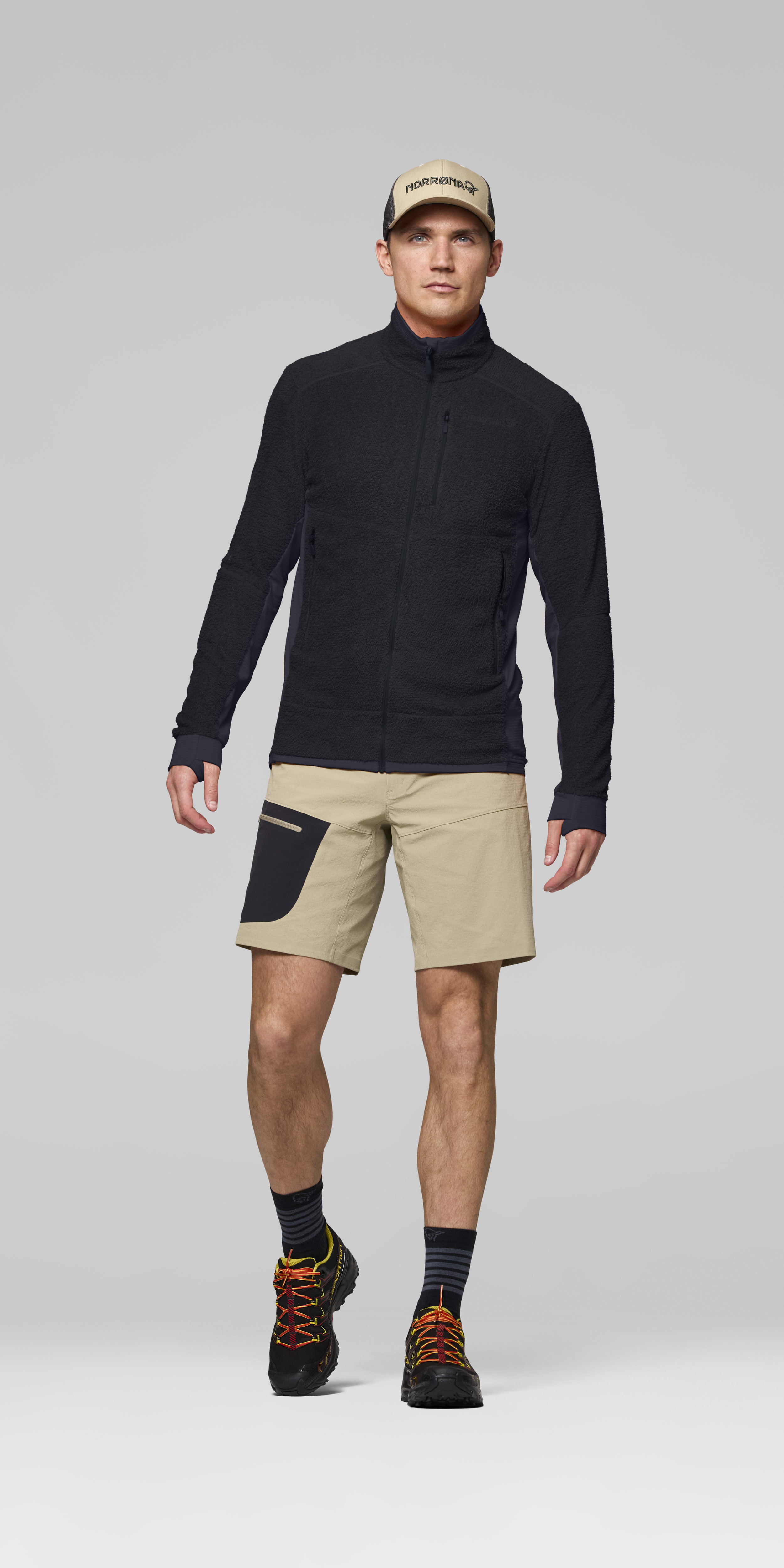 Male Look front image of falketind warm1 active Jacket Caviar Black