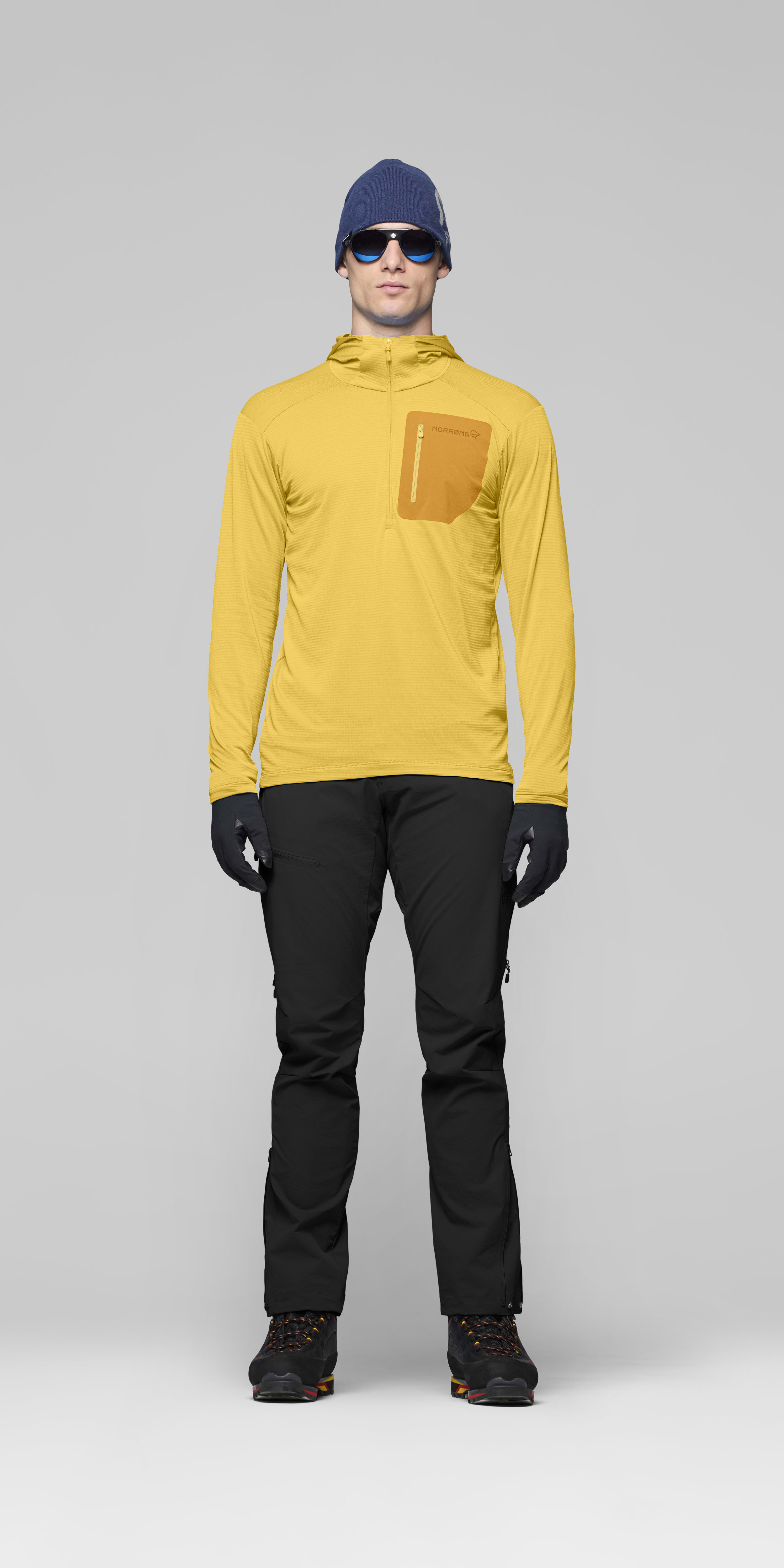 Male Look front image of falketind warm1 Hood Freesia/Sunflower