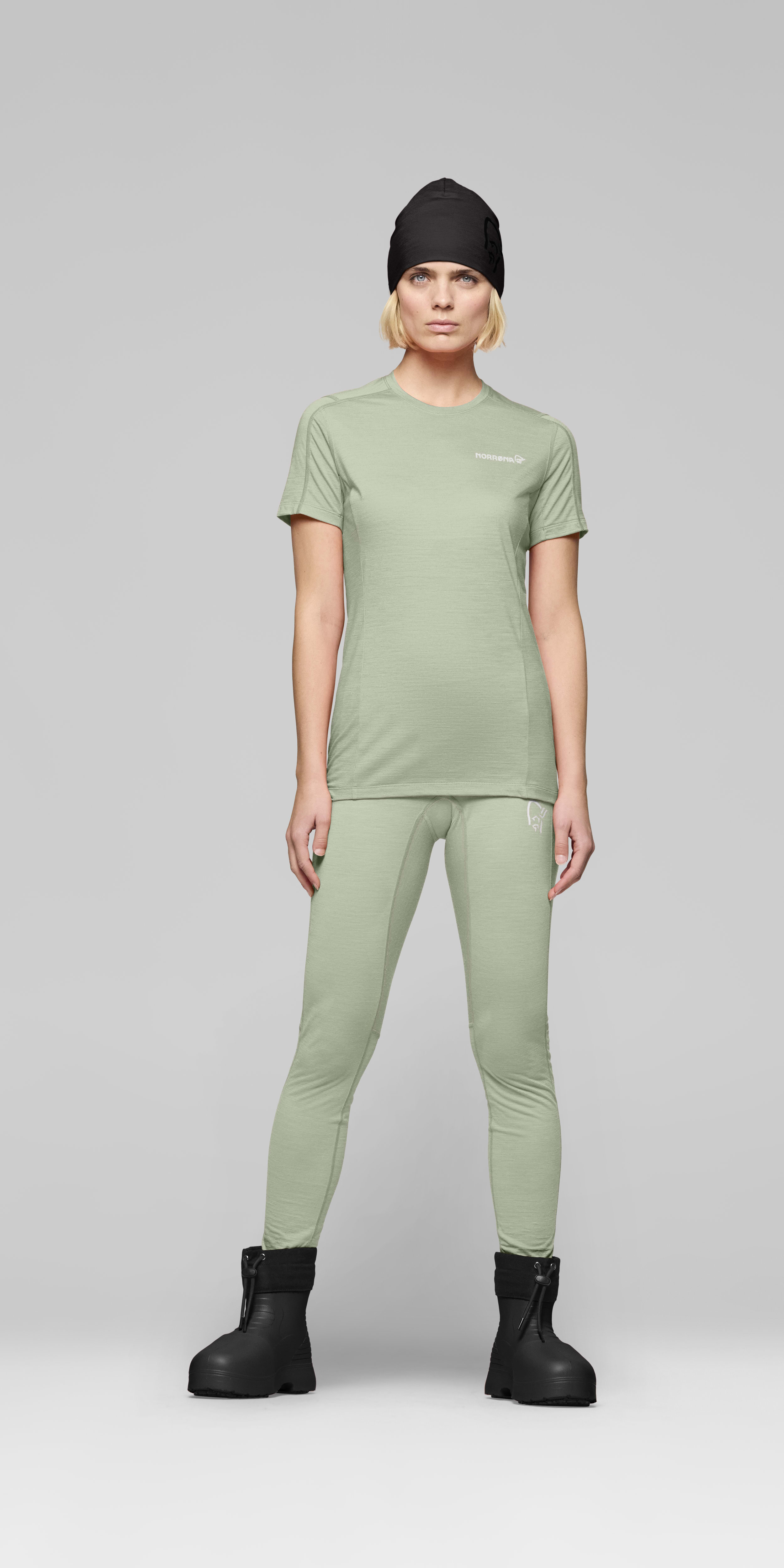 Female Look front image of falketind equaliserUll T-shirt Desert Sage
