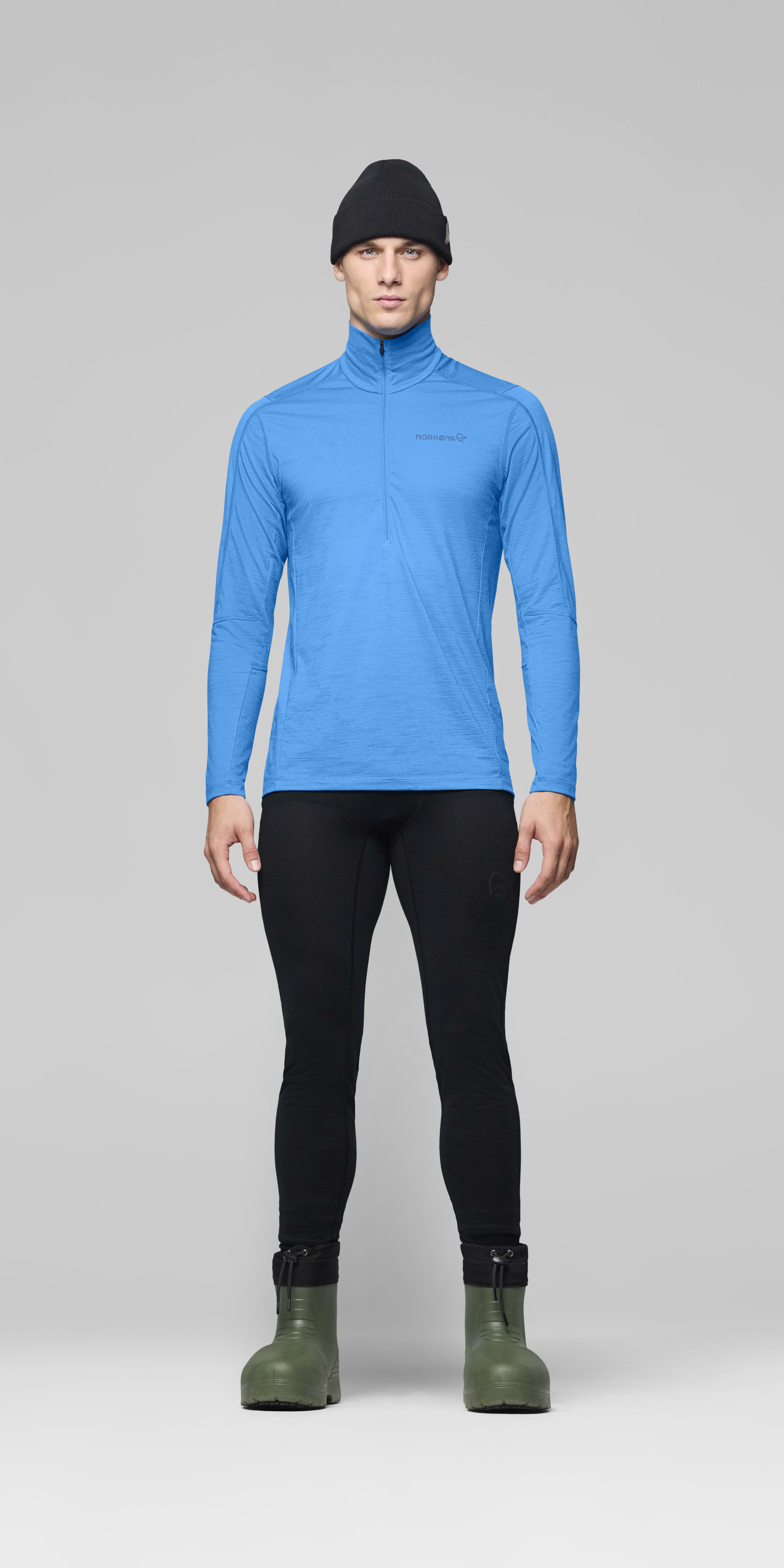 Male Look front image of falketind equaliserUll Zip Neck Brilliant Blue