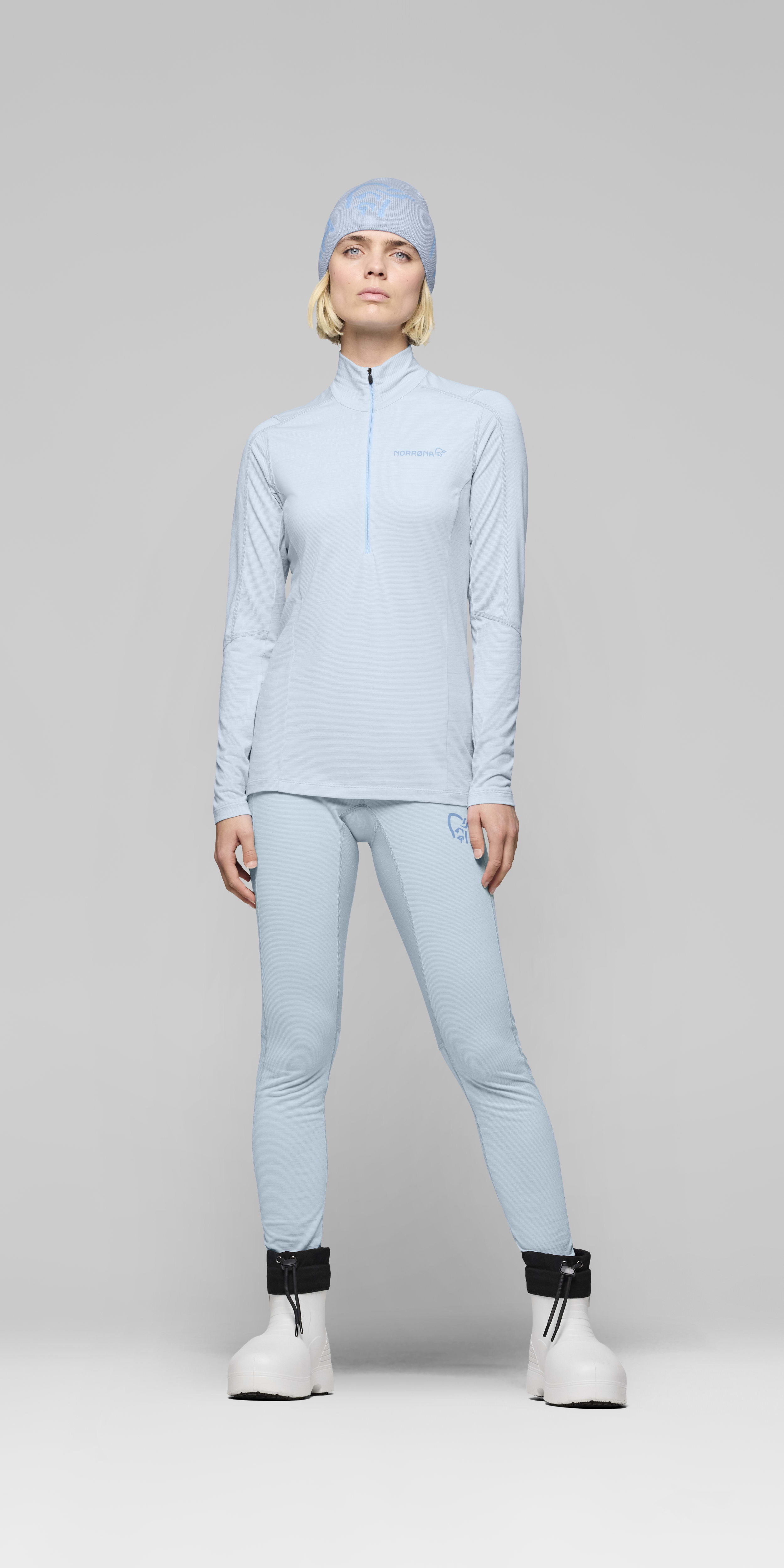 Female Look front image of falketind equaliserUll Zip Neck Cashmere Blue