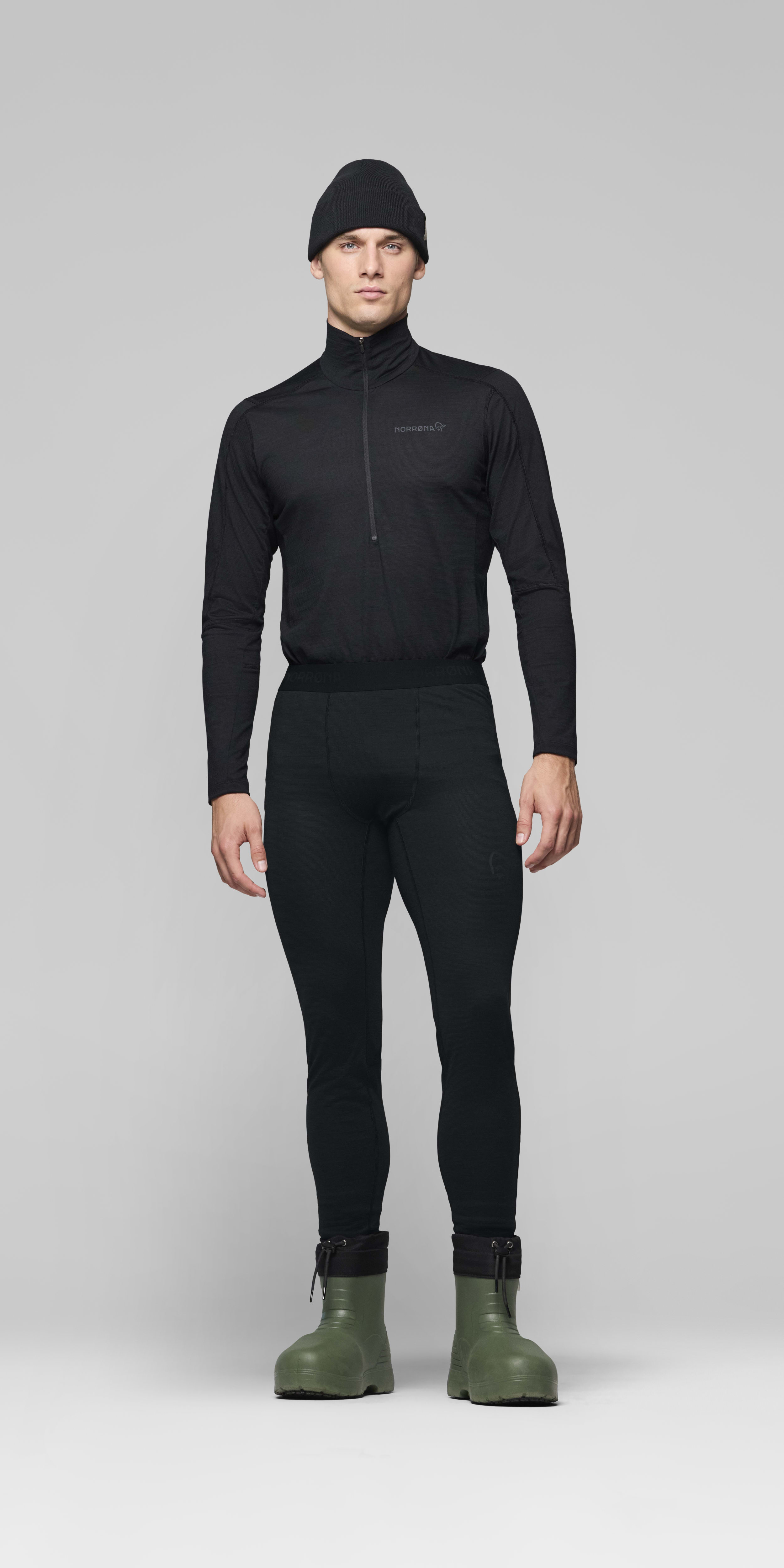 Male Look front image of falketind equaliserUll Longs Caviar Black