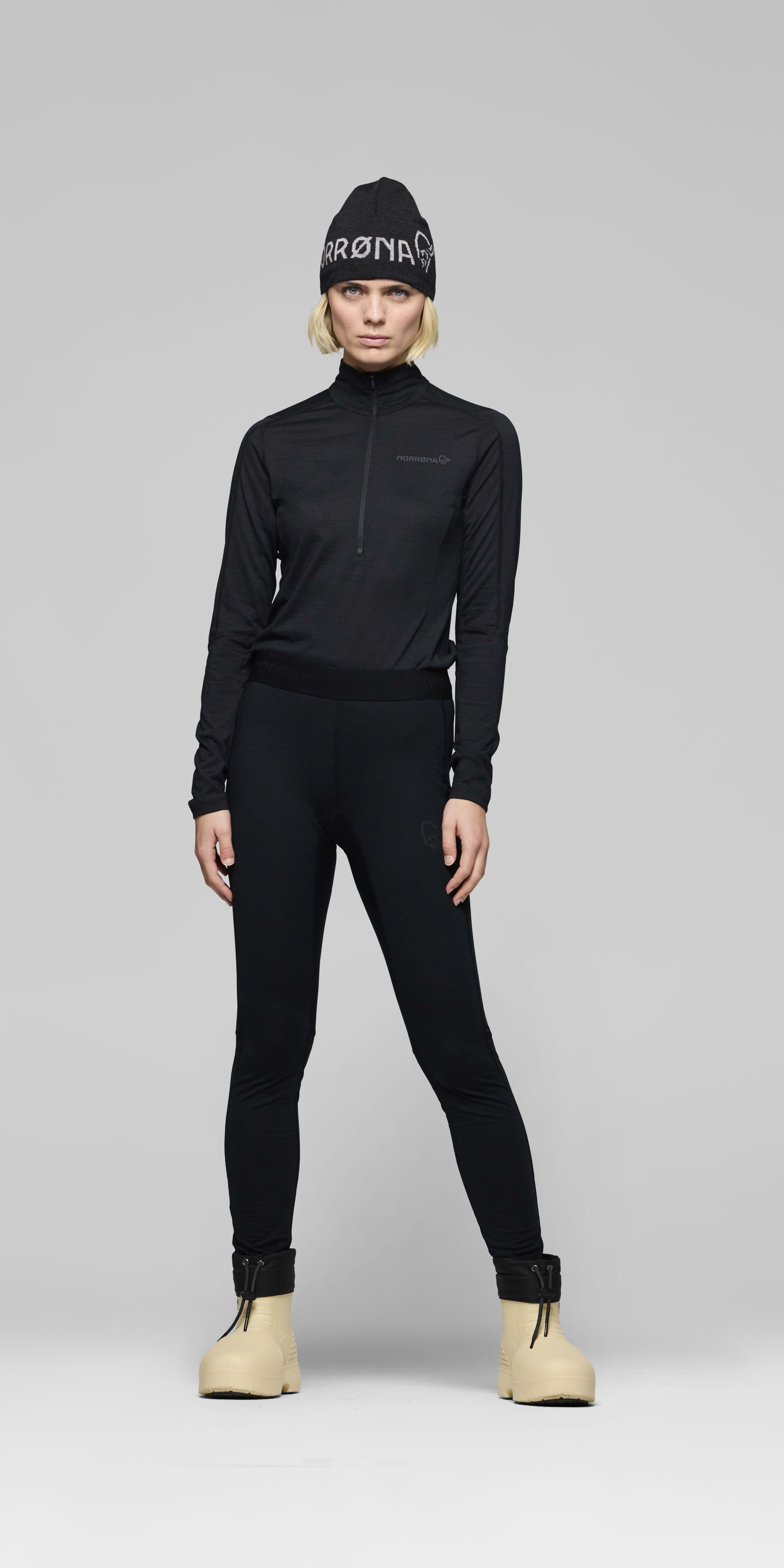 Female Look front image of falketind equaliserUll Longs Caviar Black