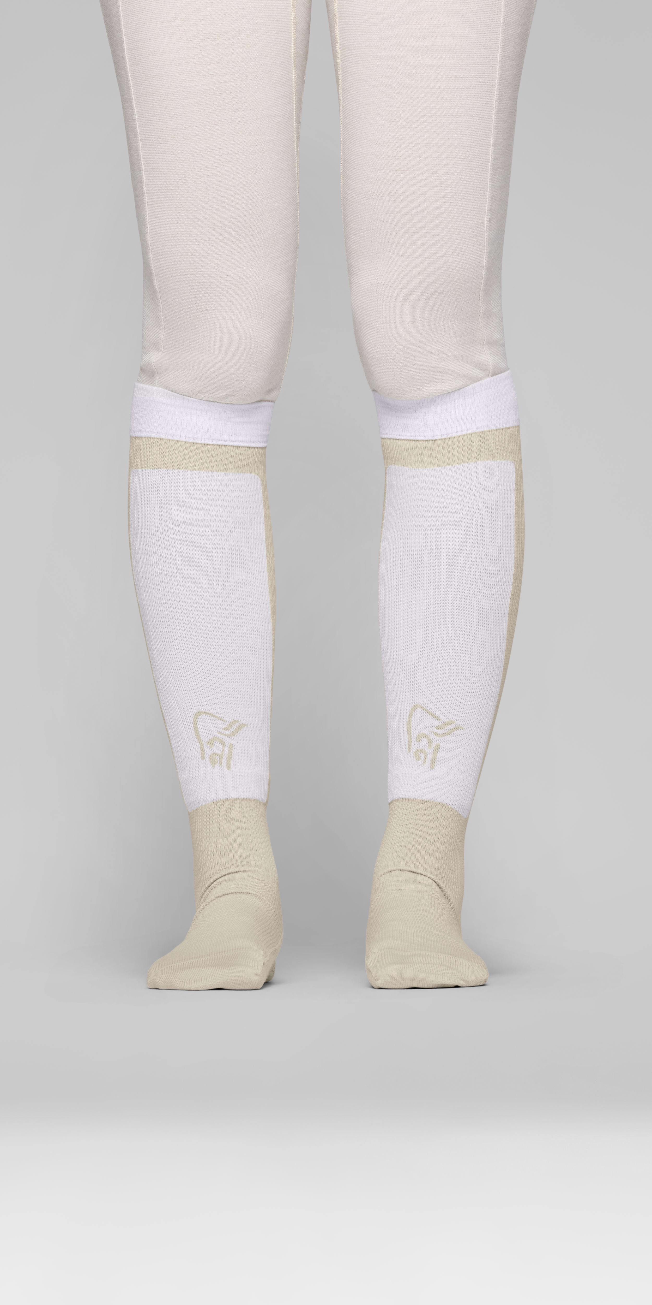 Female Look front image of lyngen light merinoUll long Socks Oatmeal/Snow White