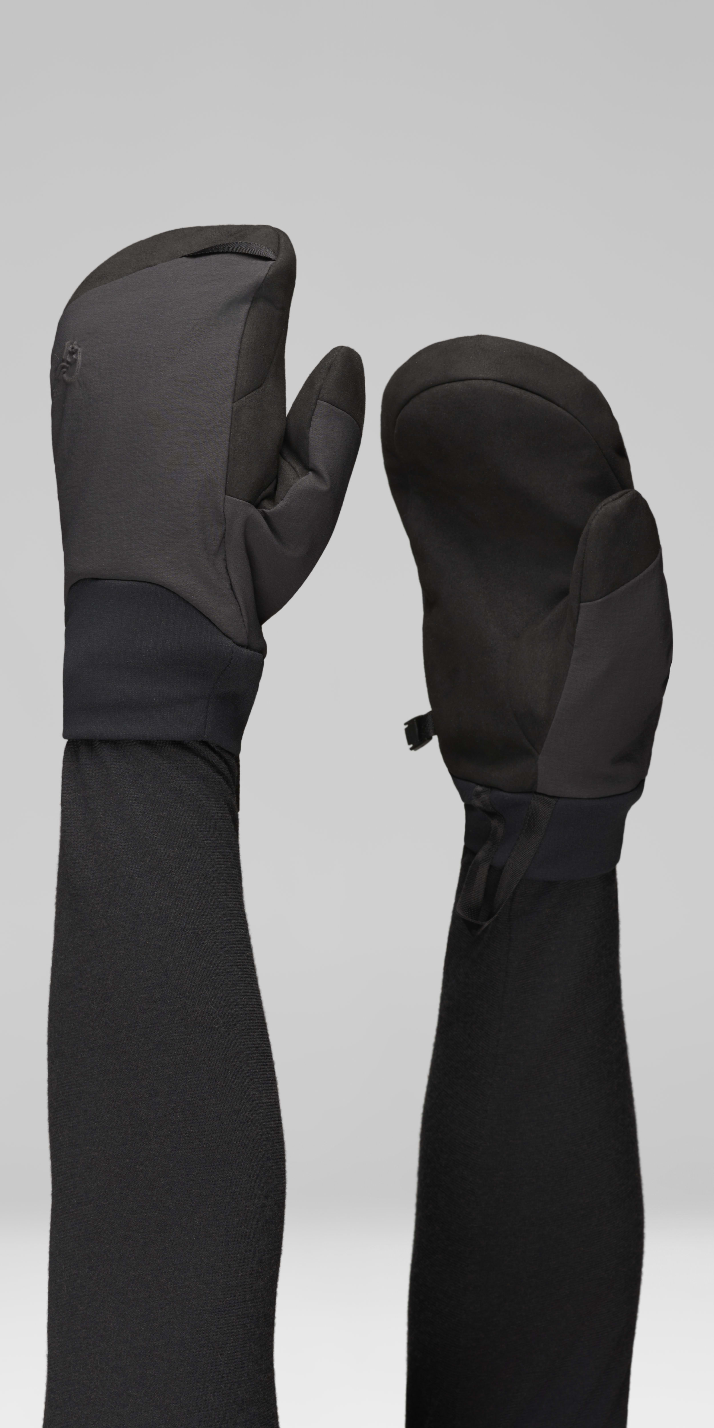 Female Look front image of lyngen thermo60 Mittens Caviar Black