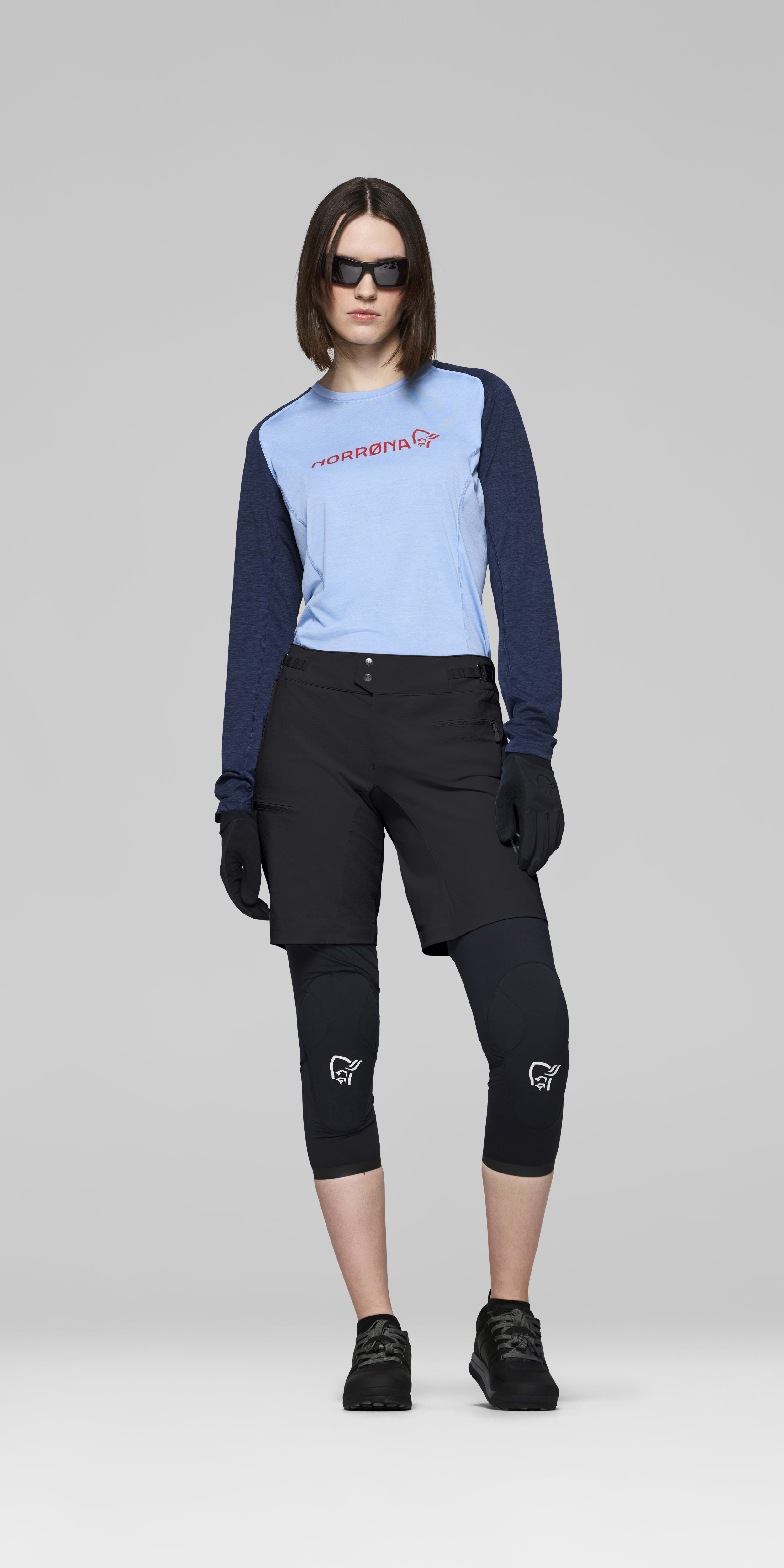 Female Look front image of fjora flex1 light Shorts Caviar Black