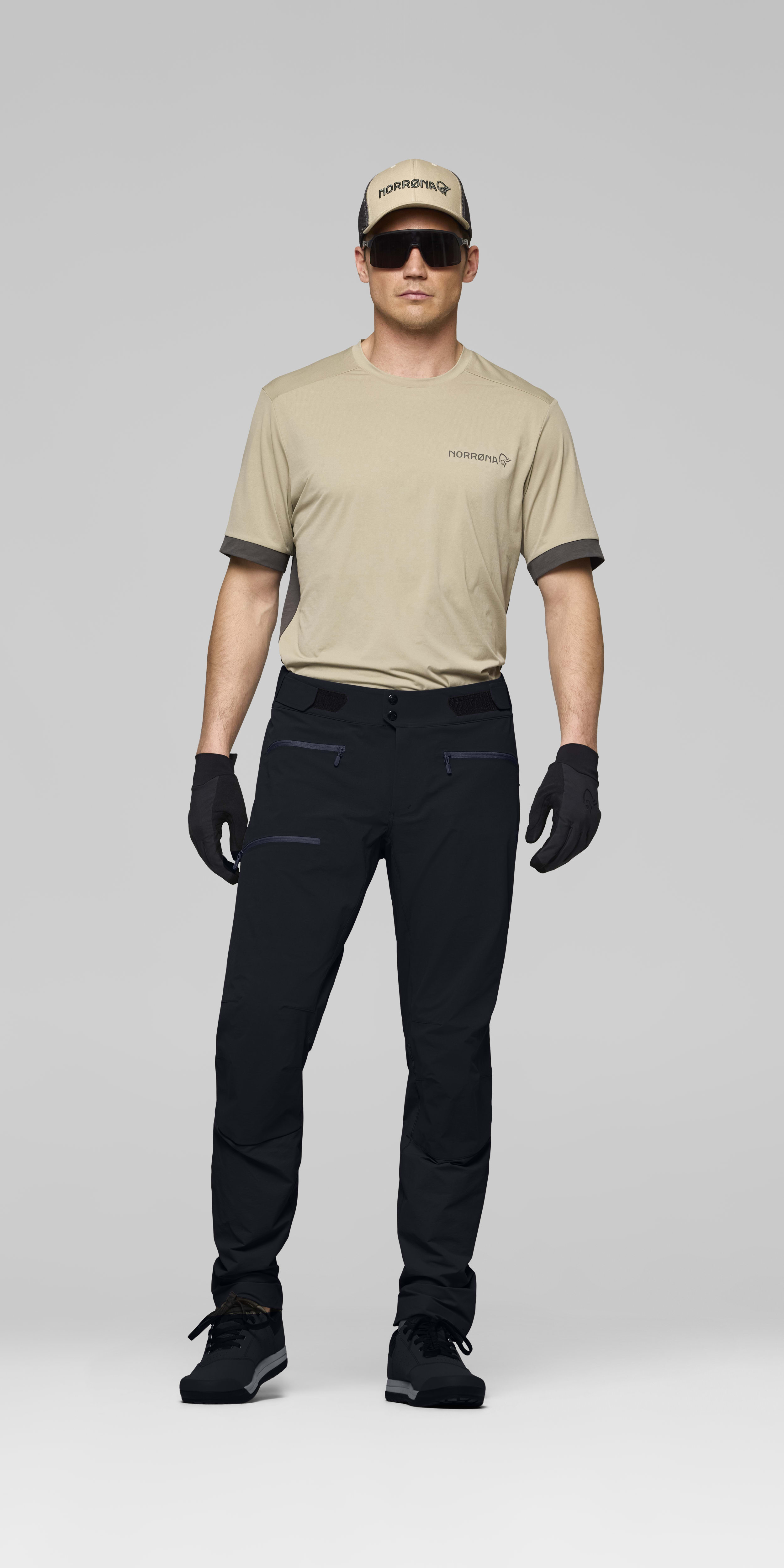 Male Look front image of fjora flex1 Pants Caviar Black