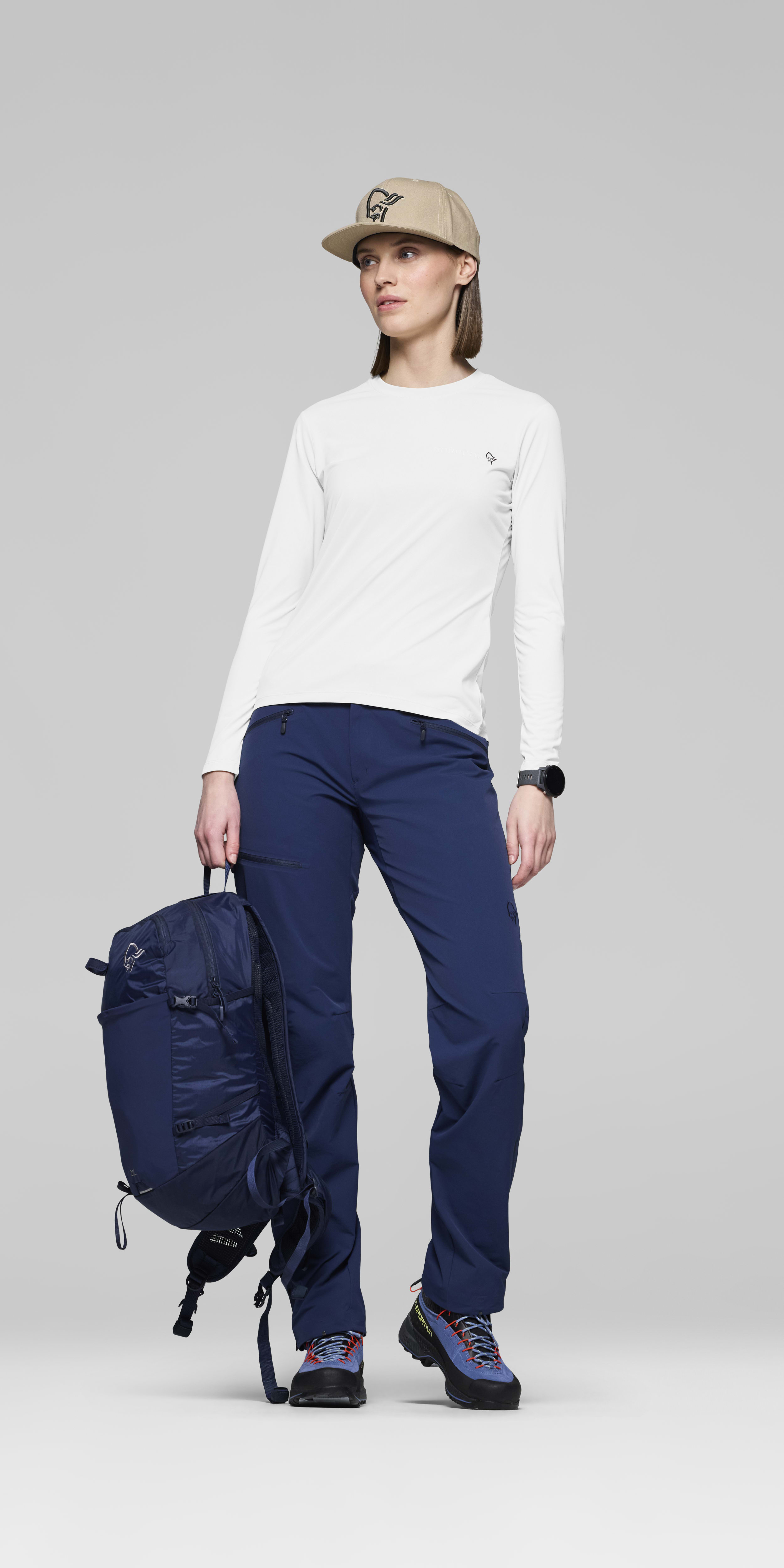 Female Look opening image of femund tech Long Sleeve Snow White