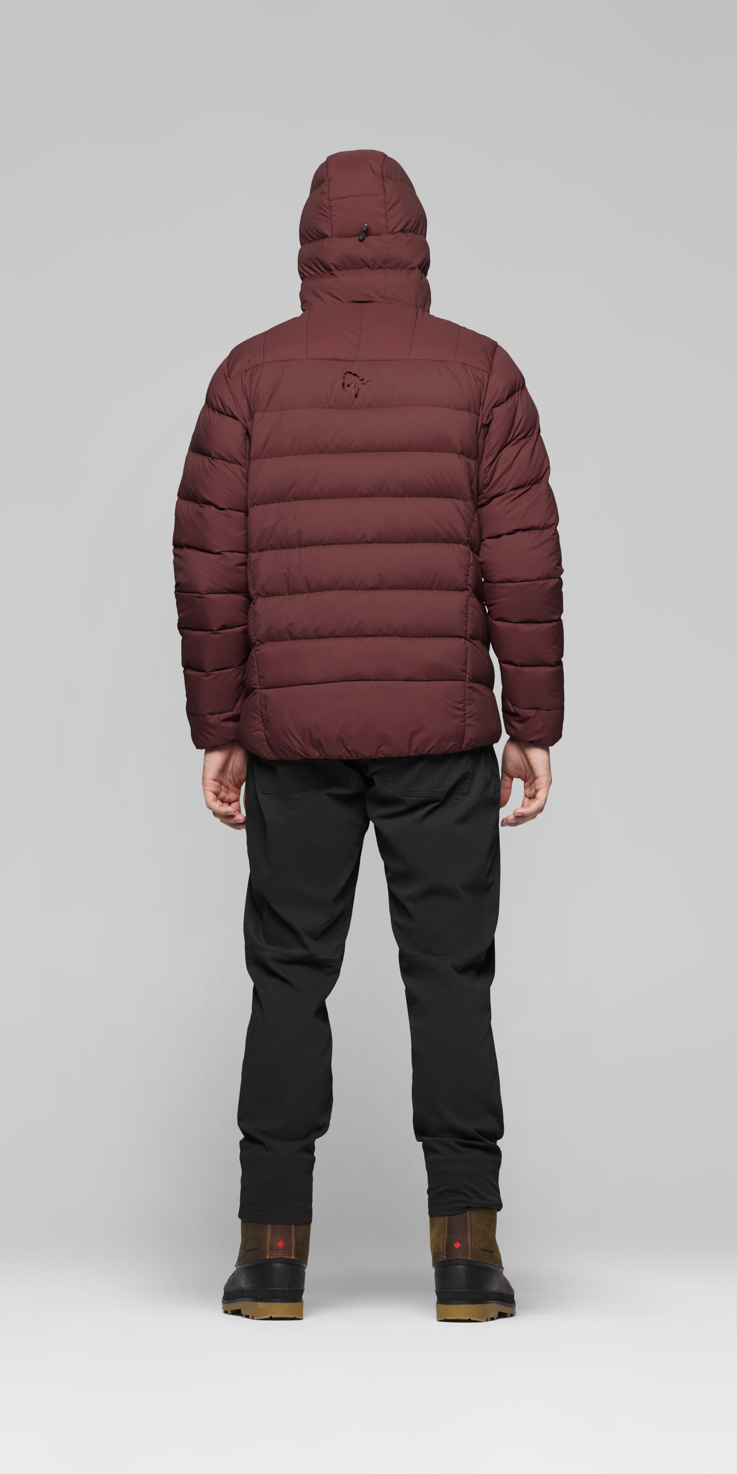 Male Look back image of femund down700 Zip Hood Port