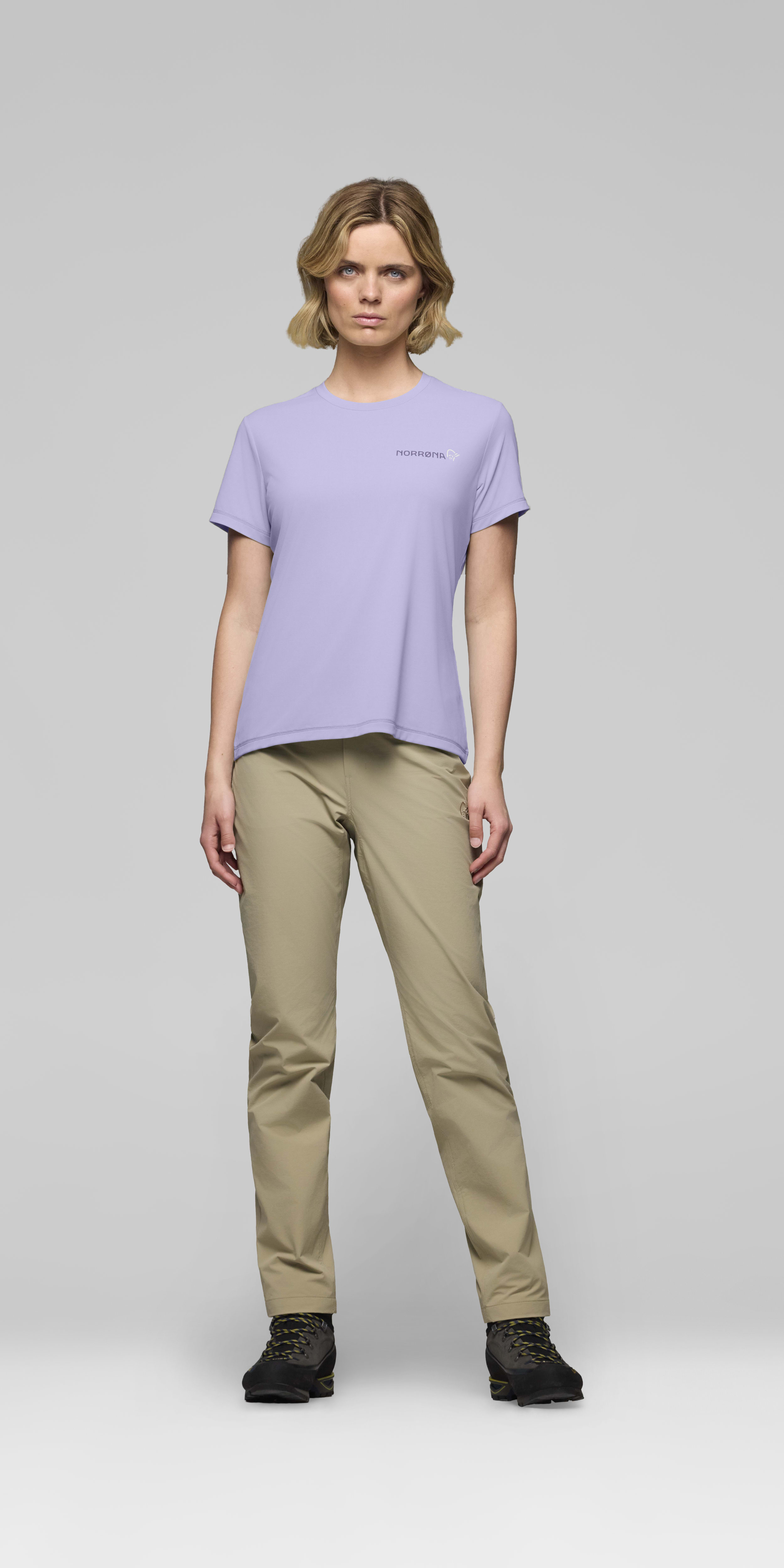 Female Look front image of femund tech T-shirt Heirloom Lilac