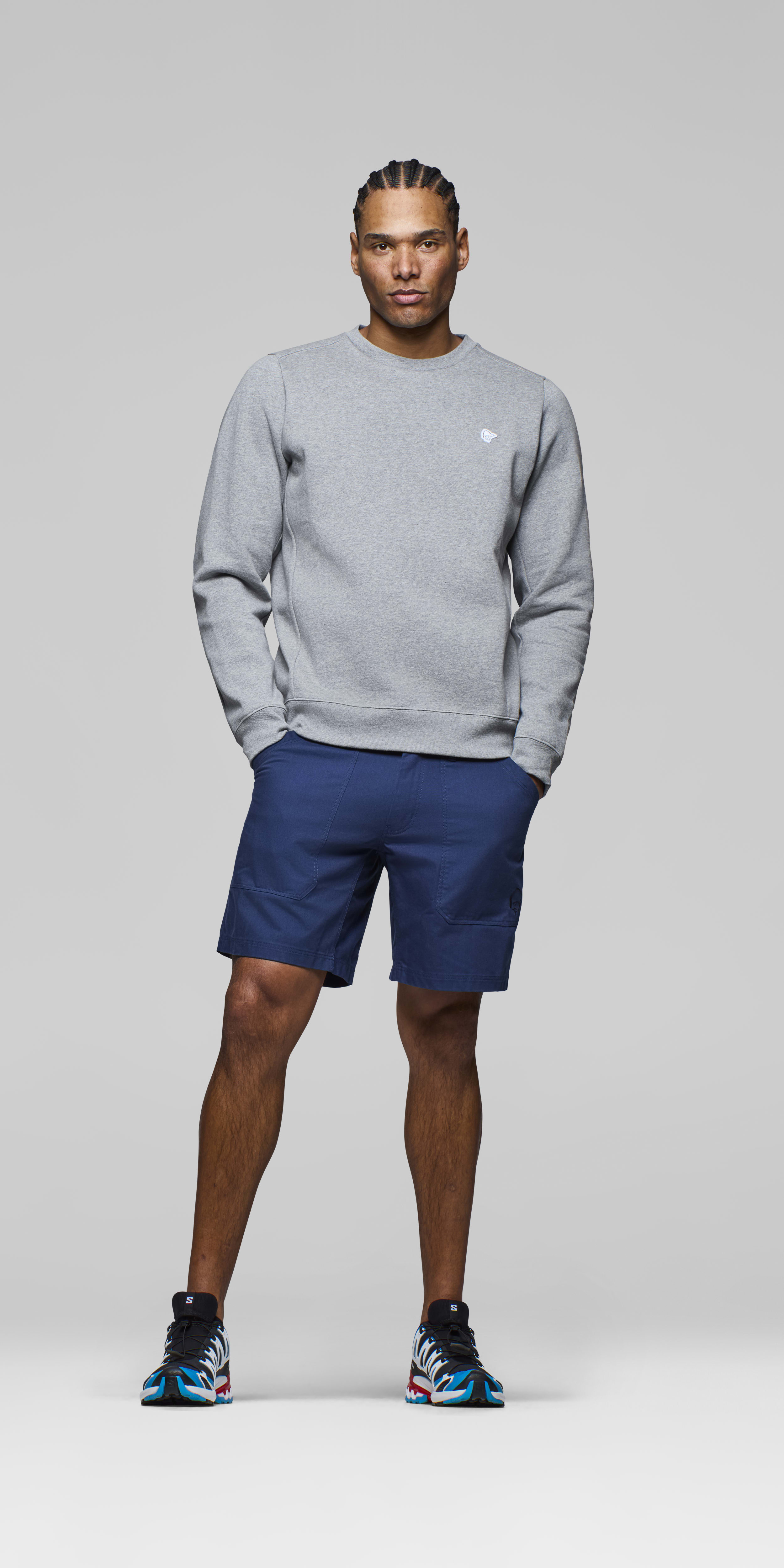 Female Look front image of femund sweat Crew Neck Drizzle
