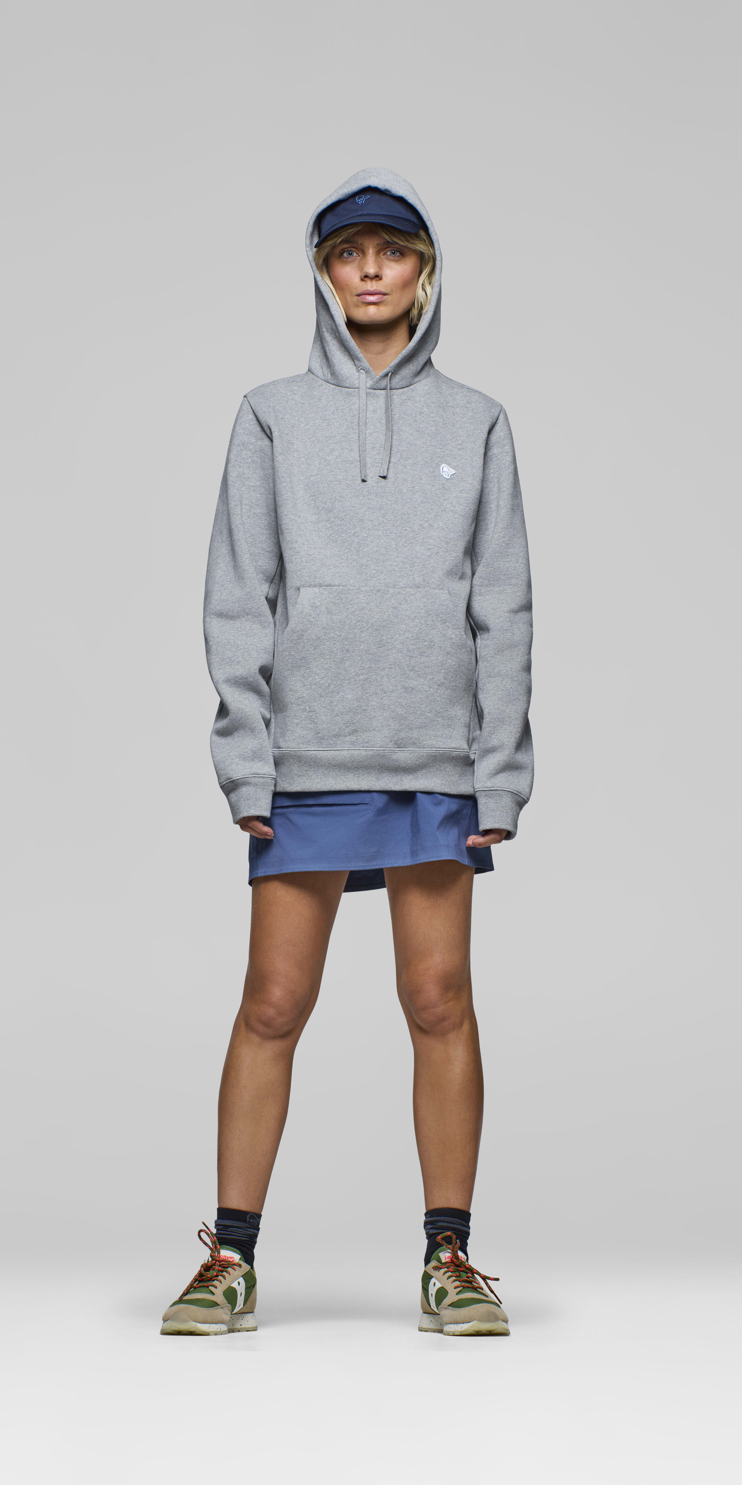 Female Look front image of femund sweat Hood Drizzle