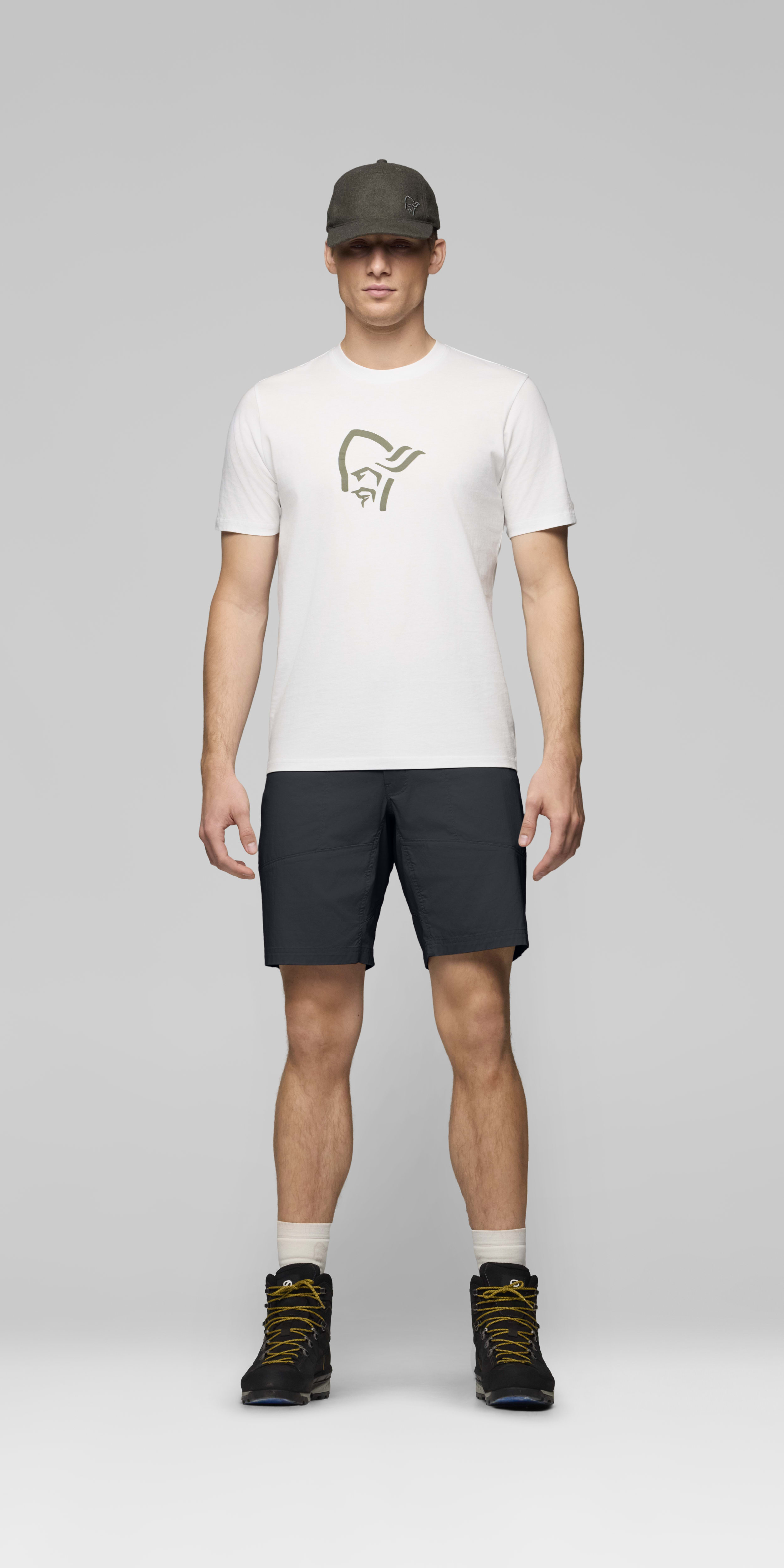 Male Look opening image of femund mid cotton Shorts Caviar Black