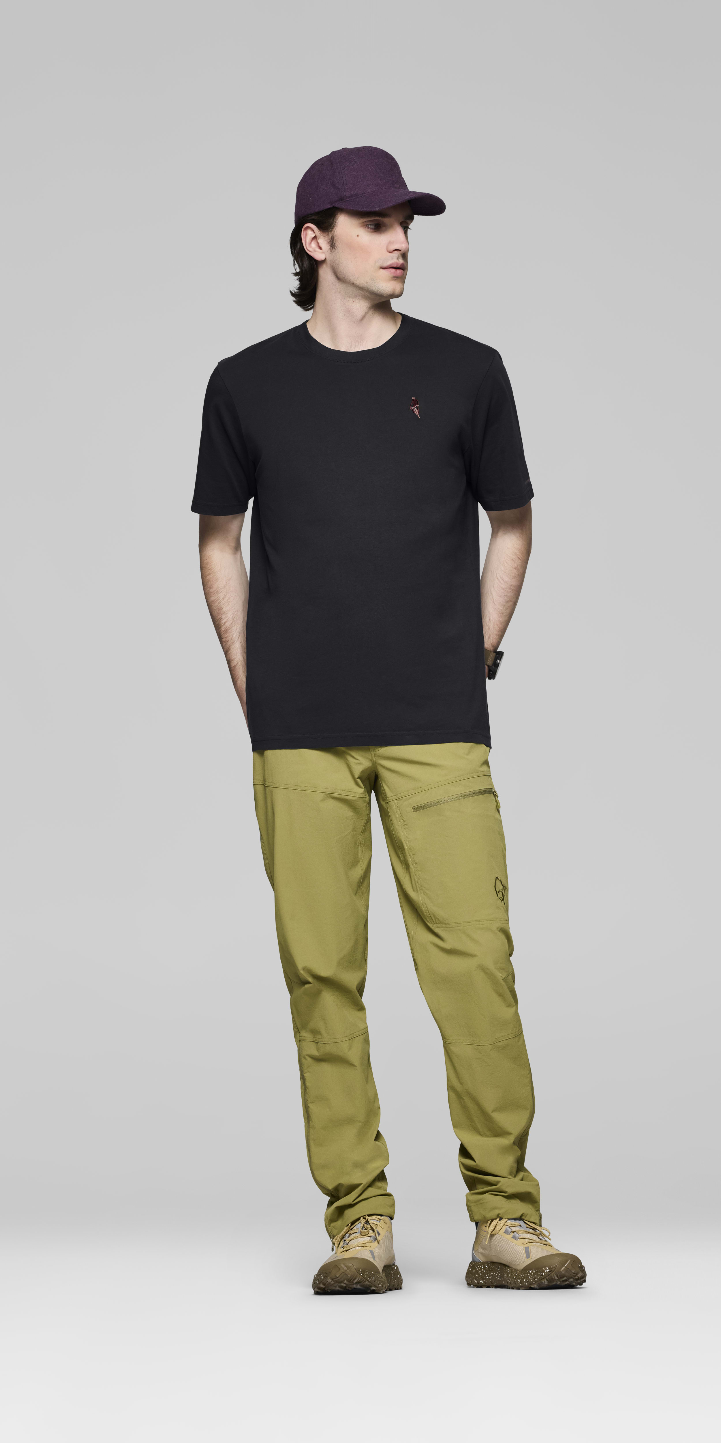 Male Look front image of 29 cotton activity embroidery T-shirt Caviar Black