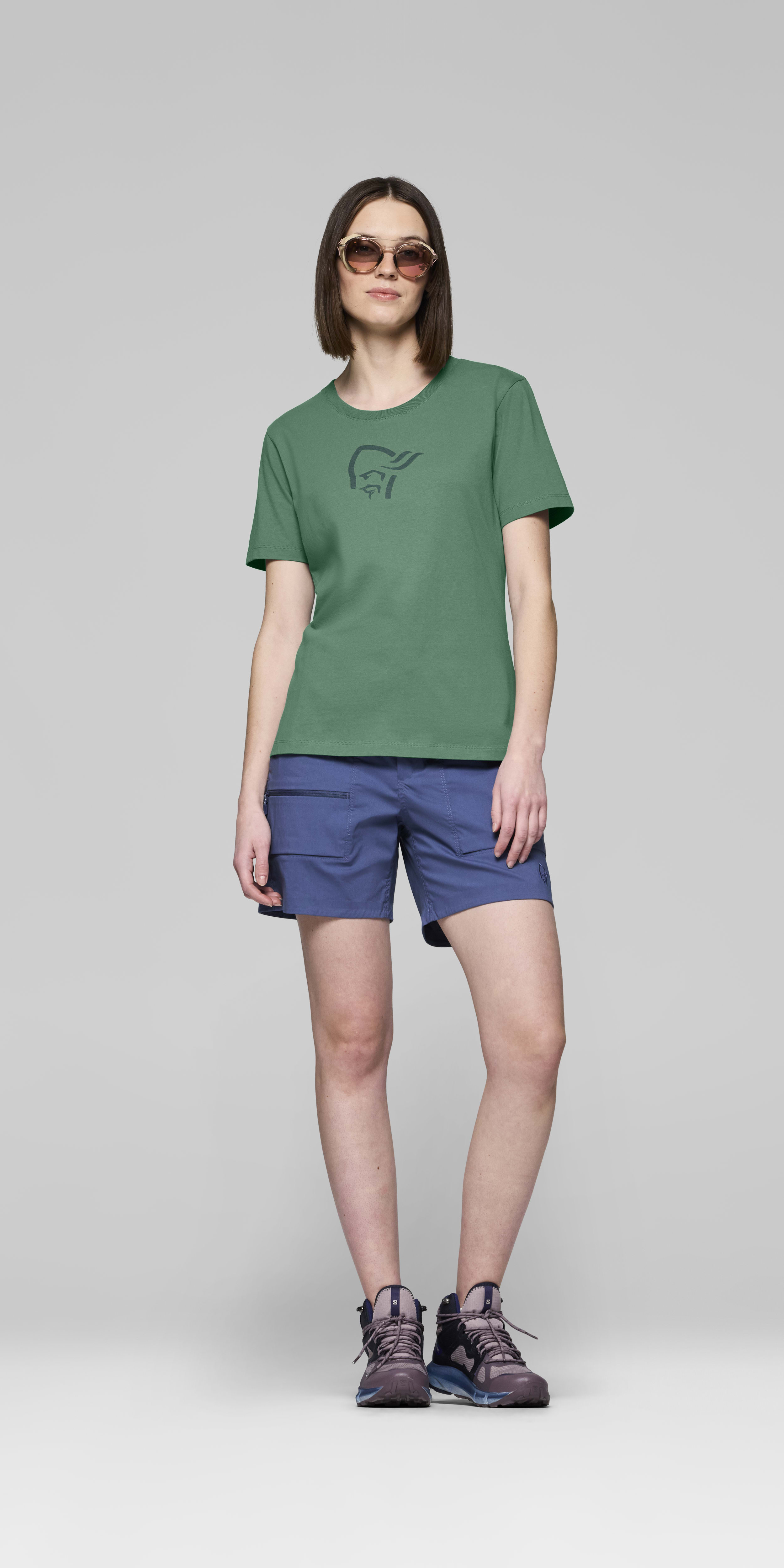 Female Look front image of 29 cotton viking T-shirt Dark Ivy