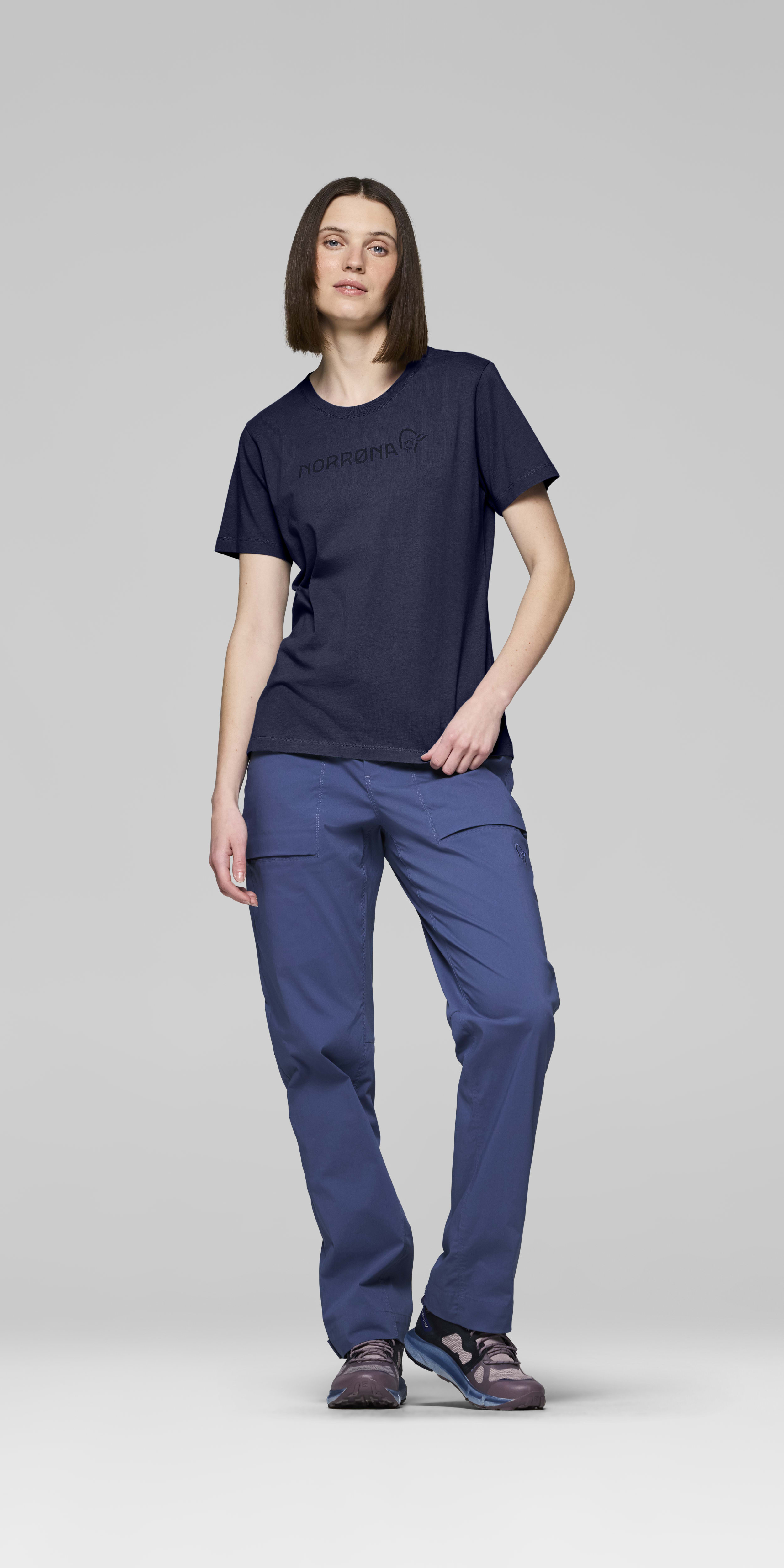 Female Look front image of 29 cotton Norrøna viking T-shirt Indigo Night