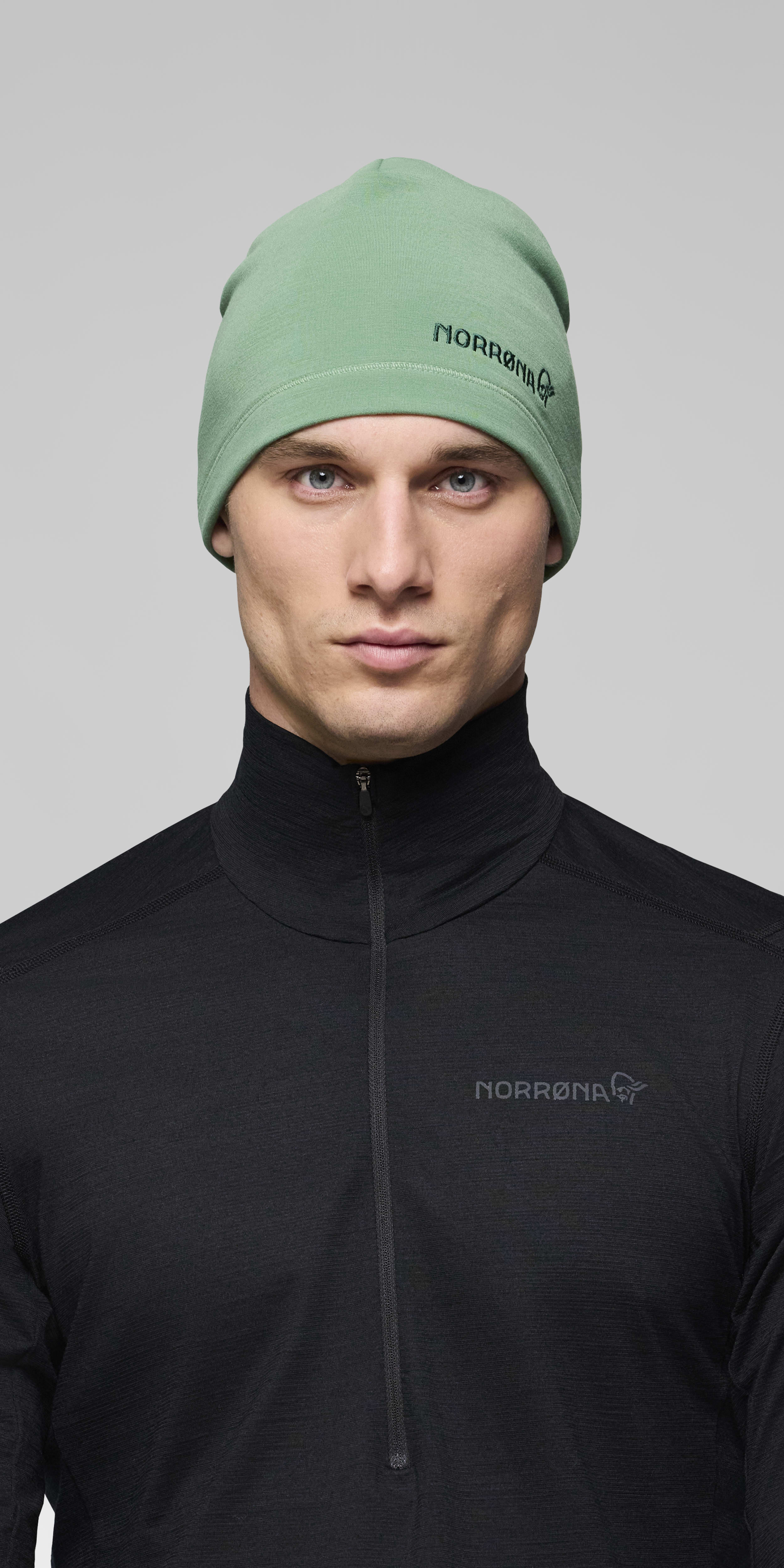 Female Look front image of 29 warmwool2 Beanie Dark Ivy