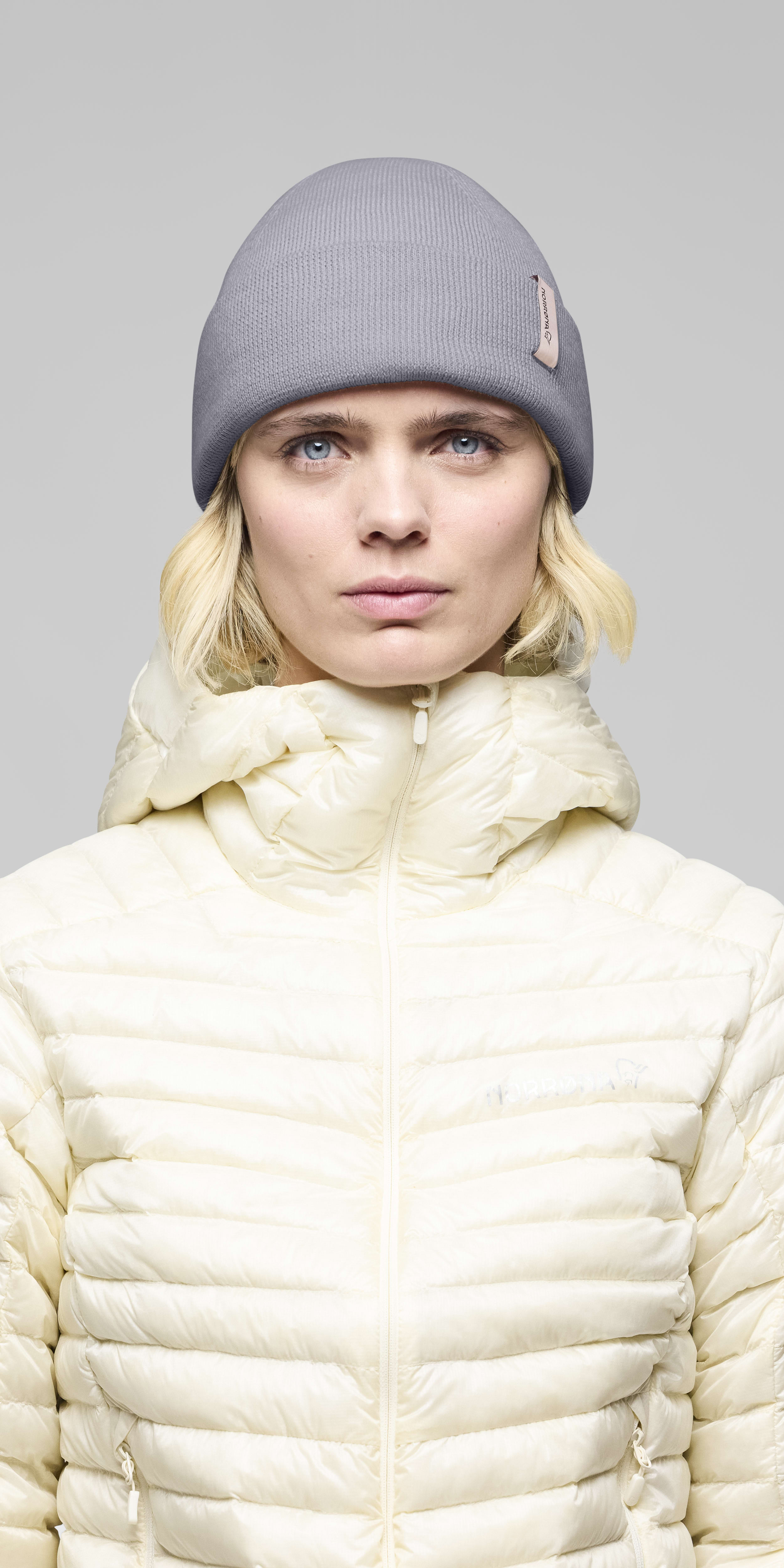 Female Look front image of 29 equaliser Beanie Grey Melange