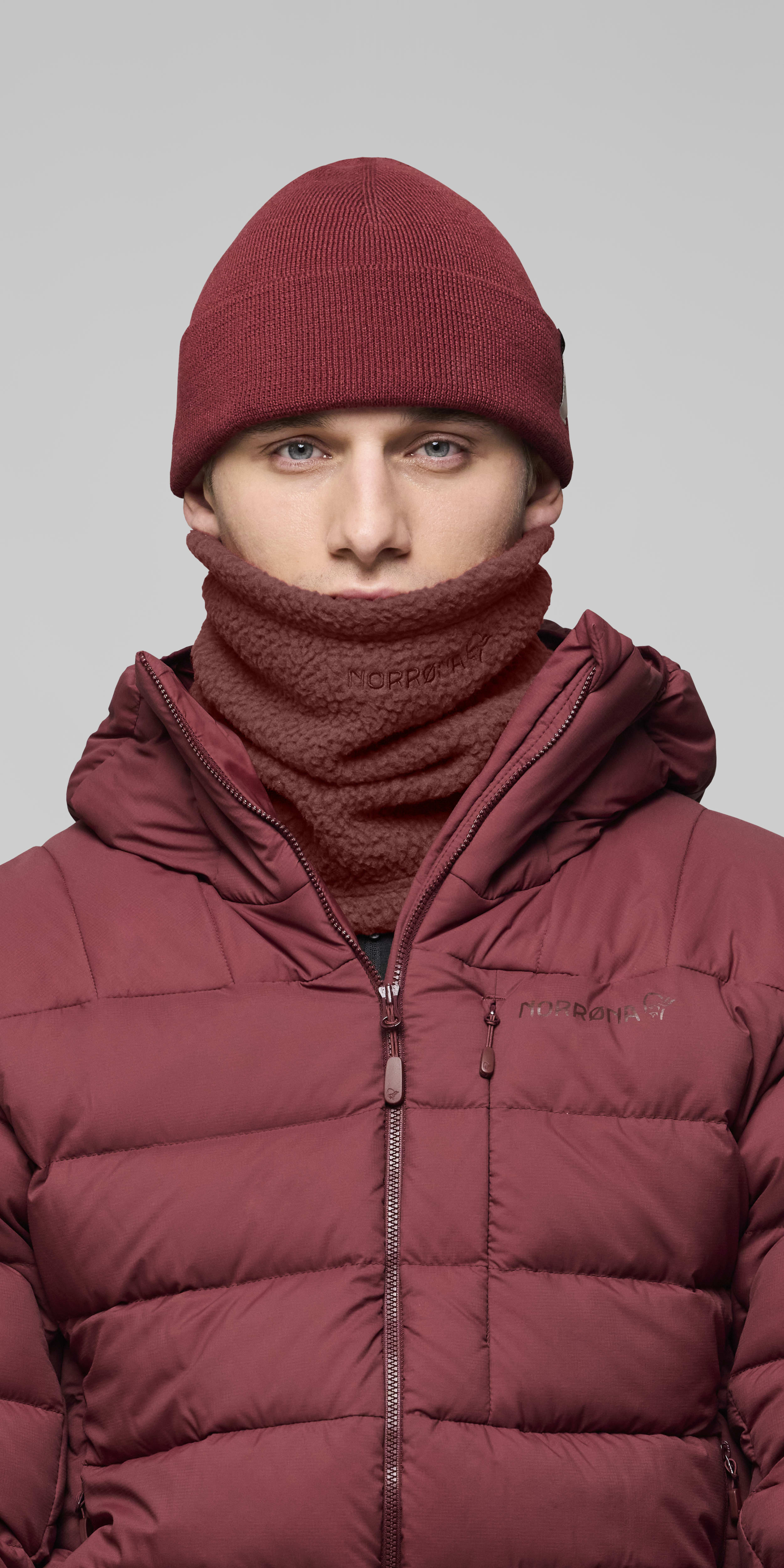 Female Look front image of 29 warm3 Neck Port