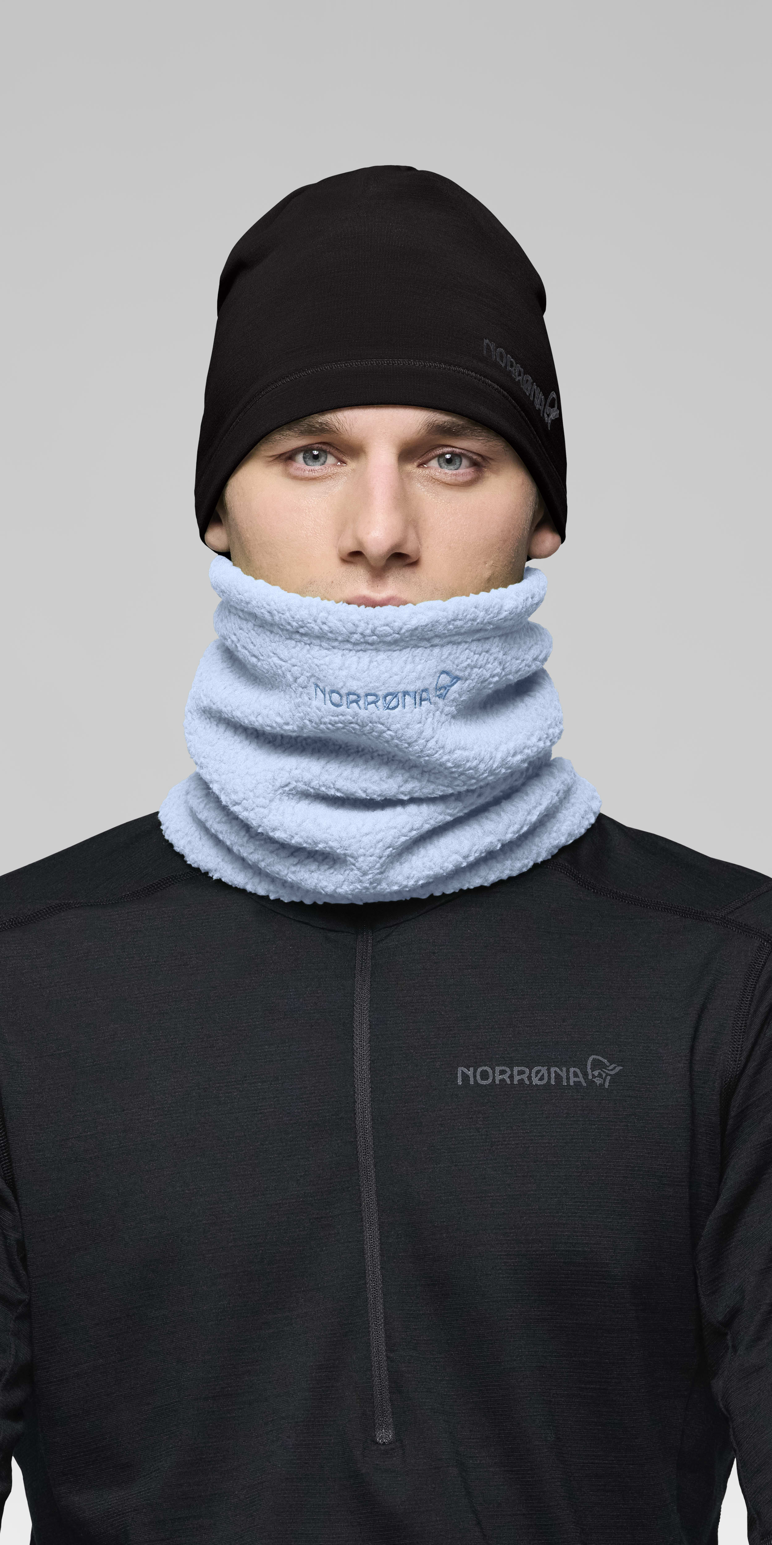 Female Look front image of 29 warm3 Neck Cashmere Blue