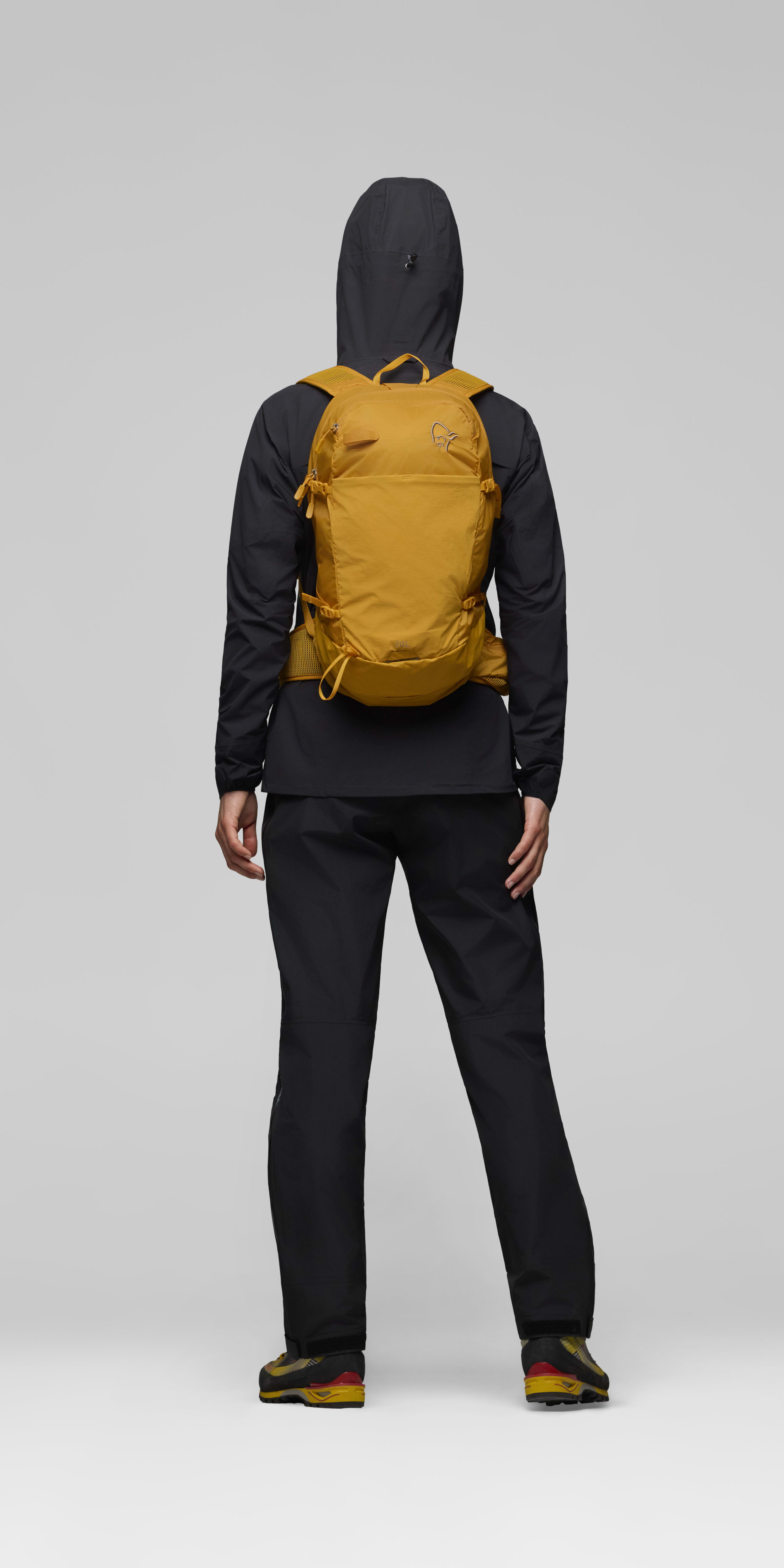 Female Look front image of femund econyl70 20L Pack Sunflower